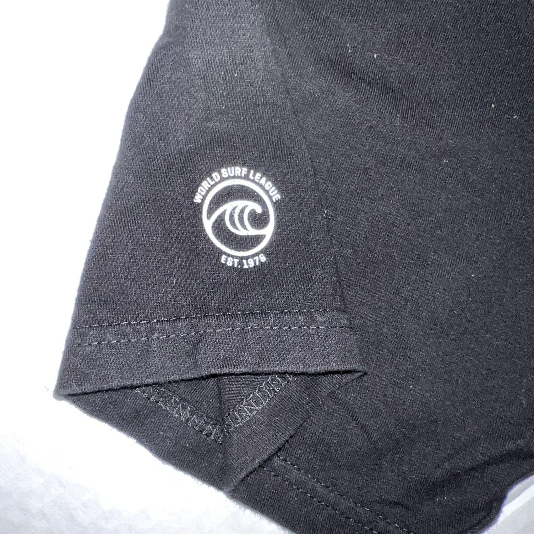 Vans VINTAGE VANS Shirt Mens L Black WSL North Shore Oahu Hawaii Triple Crown Surfing Size US L / EU 52-54 / 3 - 4 Thumbnail