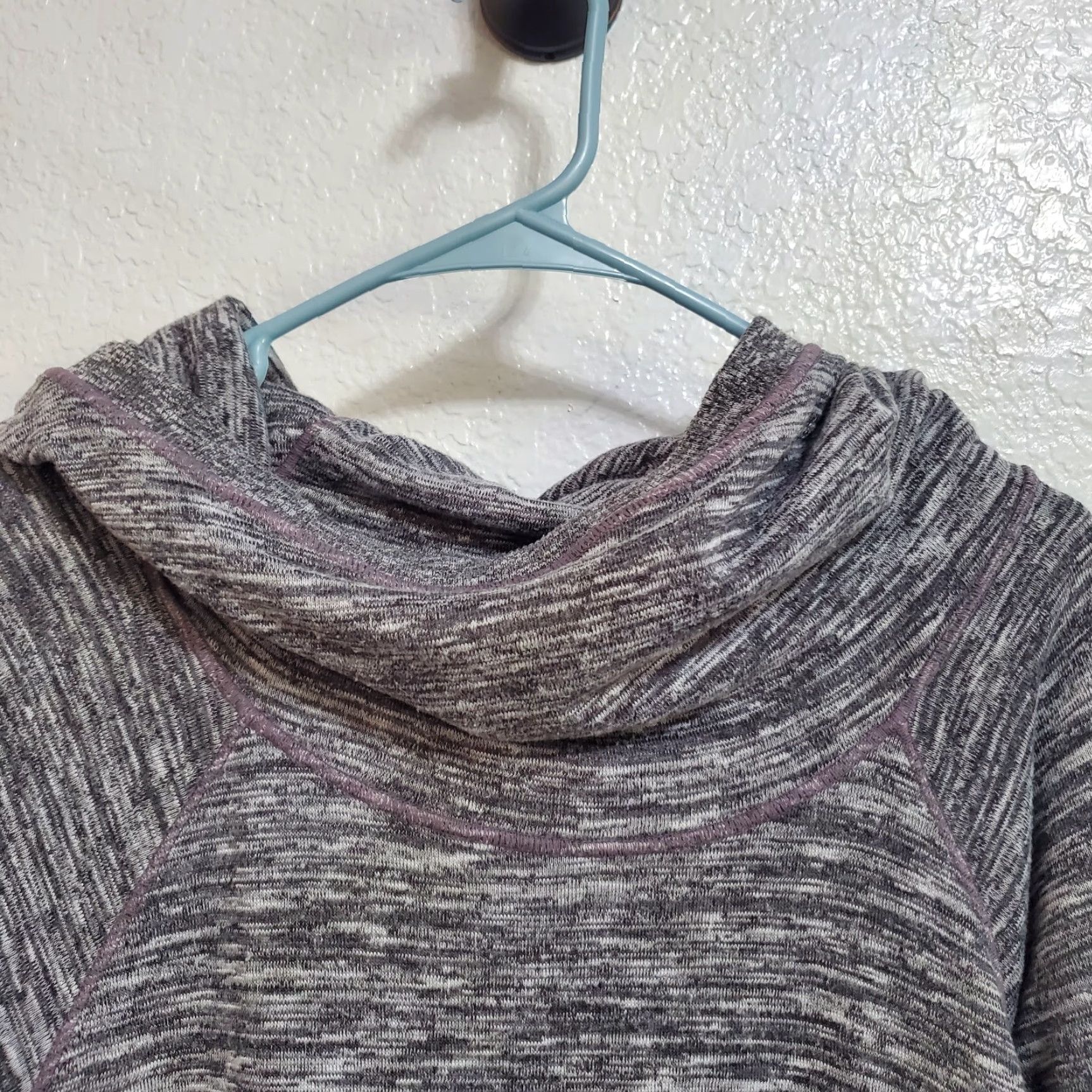 Athleta Athleta Sweatshirt Dress Womens M Gray Hooded Long Sleeve Stretch Casual Active Size M / US 6-8 / IT 42-44 - 5 Thumbnail