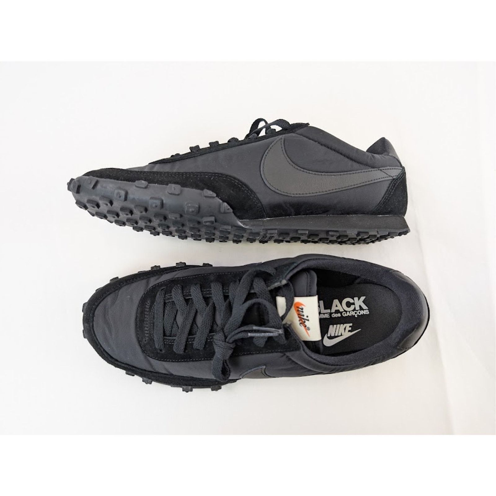 CDG by Comme des Garcons × Nike o1rshd1 Waffle Racer Low Top Sneaker in Black / White 8 Size US 8 / EU 41 - 1 Thumbnail