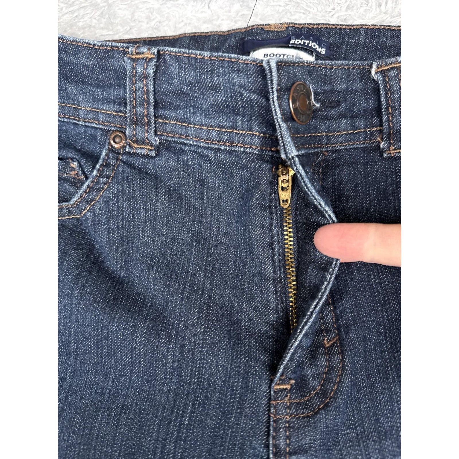 Basic Editions Basic Editions Jeans Women 10 Short Blue Bootcut High Stretch Denim Casual Bootscut? Size 32" / US 10 / IT 46 - 5 Thumbnail