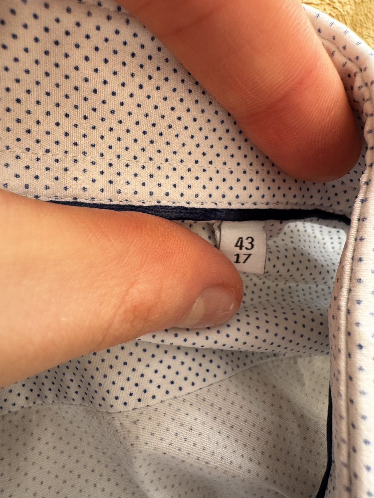 Calvin Klein CALVIN KLEIN SLIM FIT QUALITY BUTTON UP CASUAL SHIRT Size US M / EU 48-50 / 2 - 4 Thumbnail