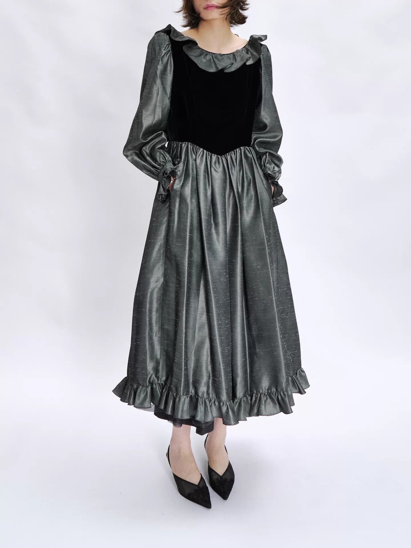 Oscar De La Renta Oscar de la Renta Black Velvet Silver-Gray Long Gown Size ONE SIZE - 1 Thumbnail