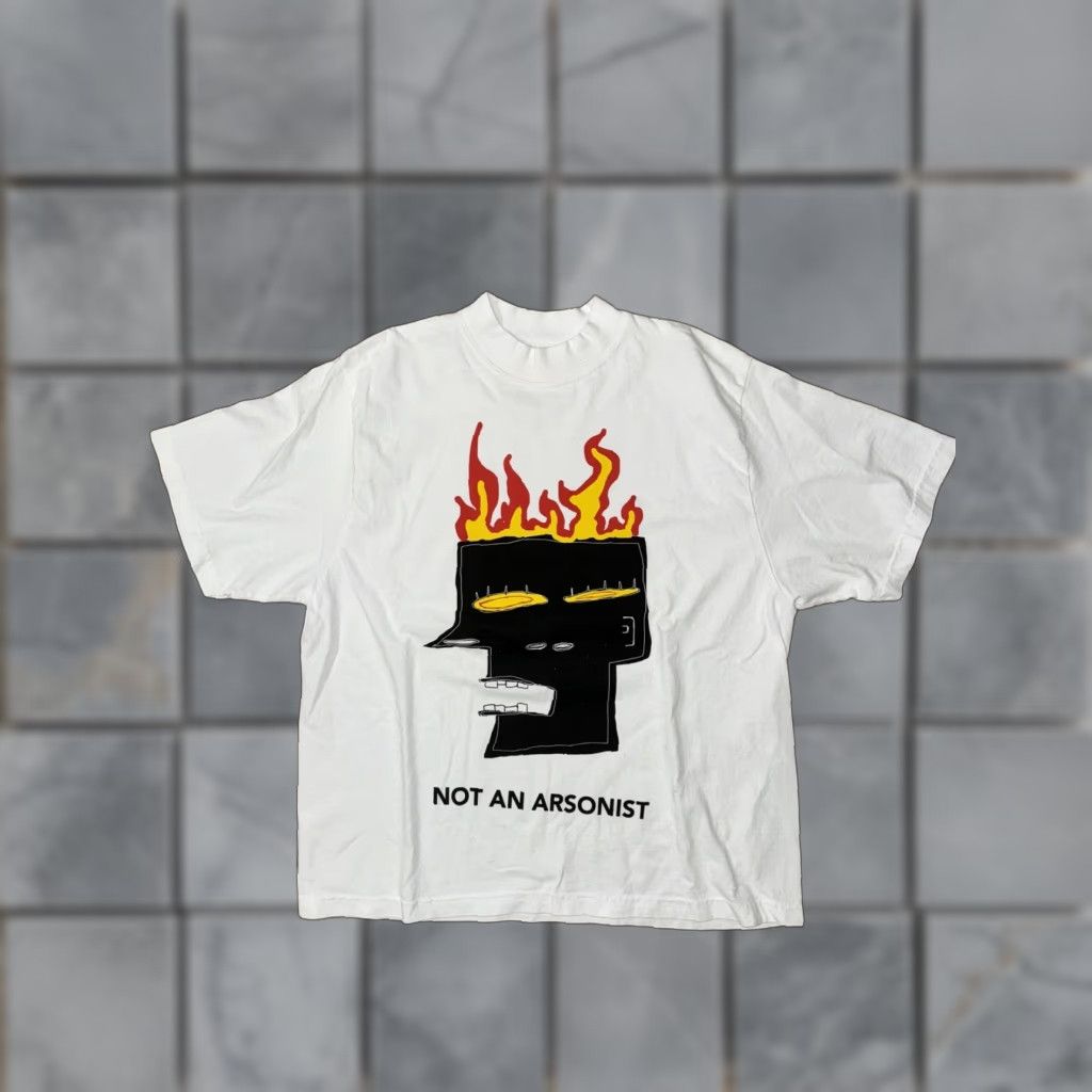 Vintage Burn Bot Not An Arsonist Burn Bot Graphic Art Tee T-Shirt White 22x27 Large Mockneck Mens L Regular Size T-Shirt Art White Burn Bot Size US L / EU 52-54 / 3 - 1 Thumbnail
