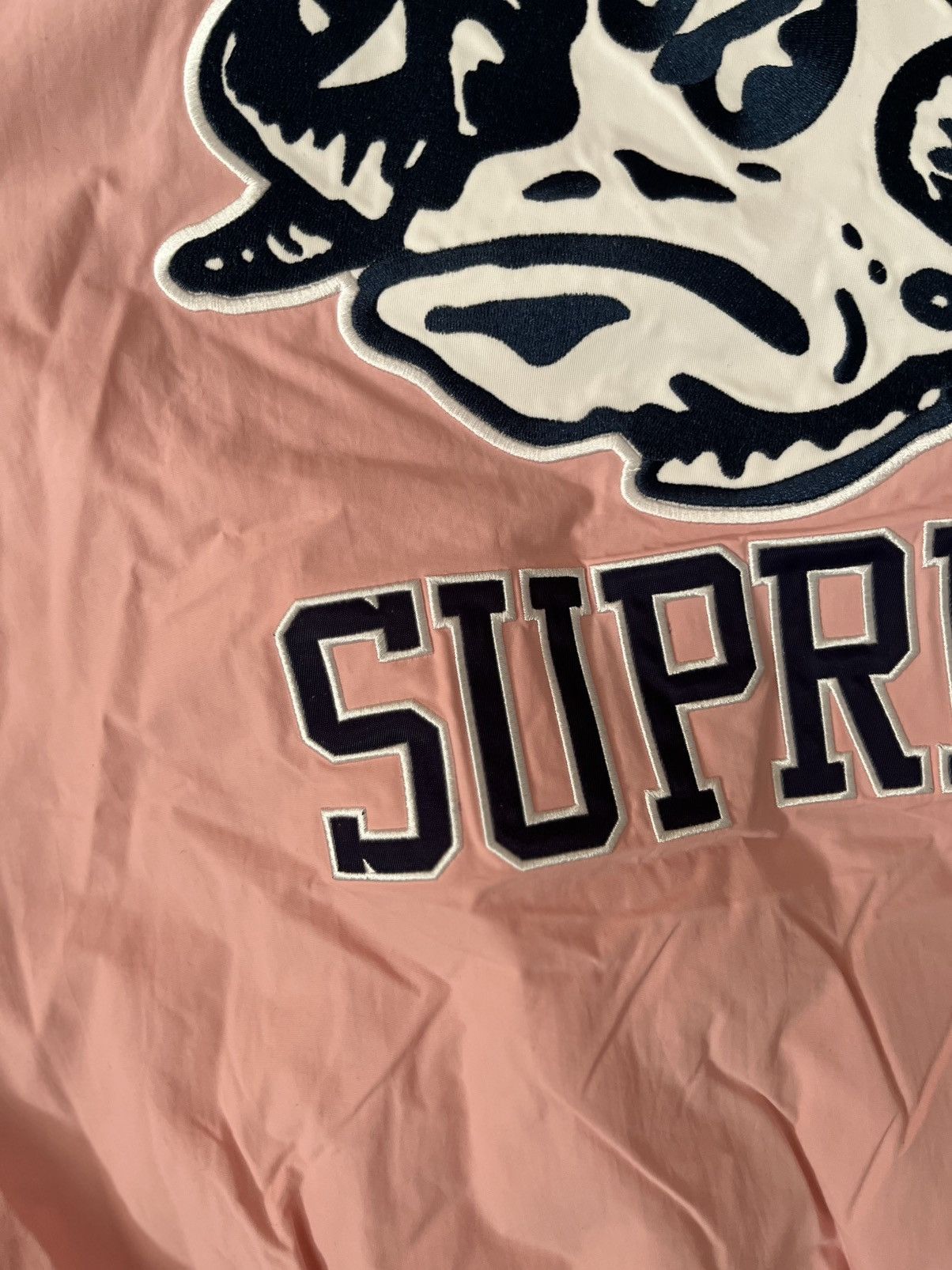 Mitchell & Ness × NCAA × Supreme Supreme Mitchell & Ness NCAA Hooded Stadium Jacket Size US L / EU 52-54 / 3 - 9 Thumbnail