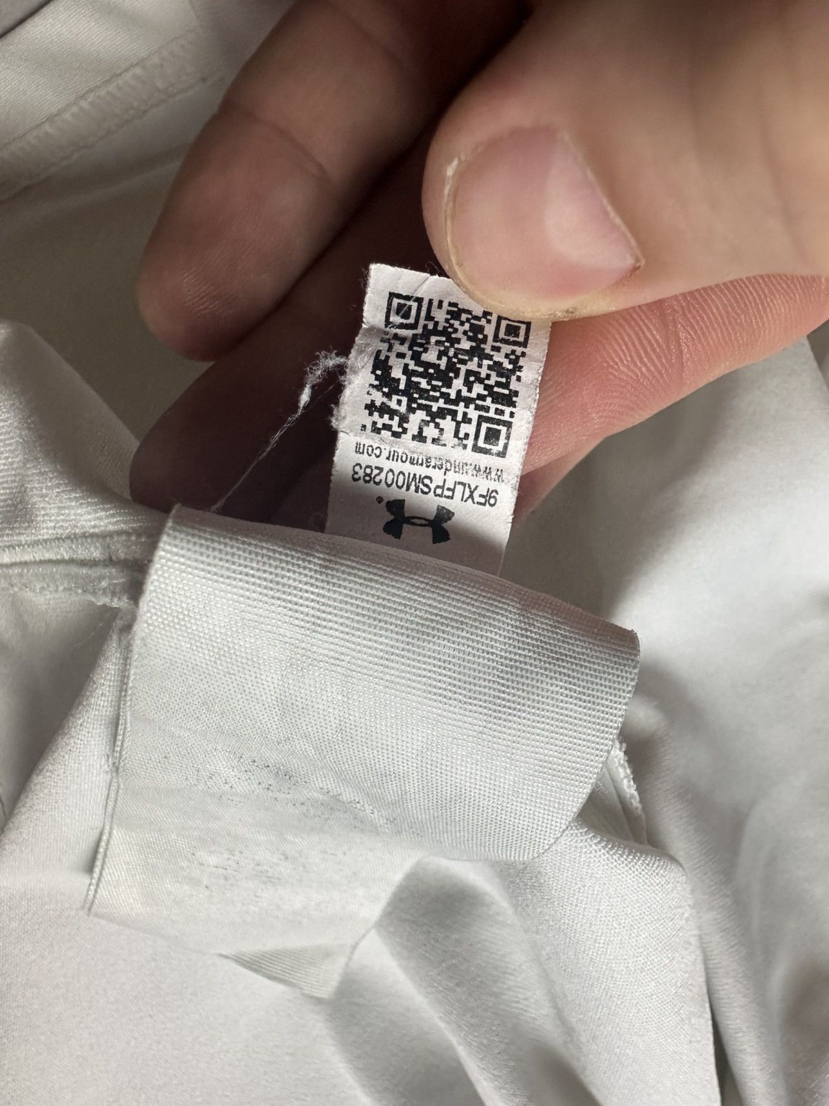 Under Armour × Vintage Vintage under armour Tottenham soccer jersey Spurs Xs Size US XS / EU 42 / 0 - 7 Thumbnail