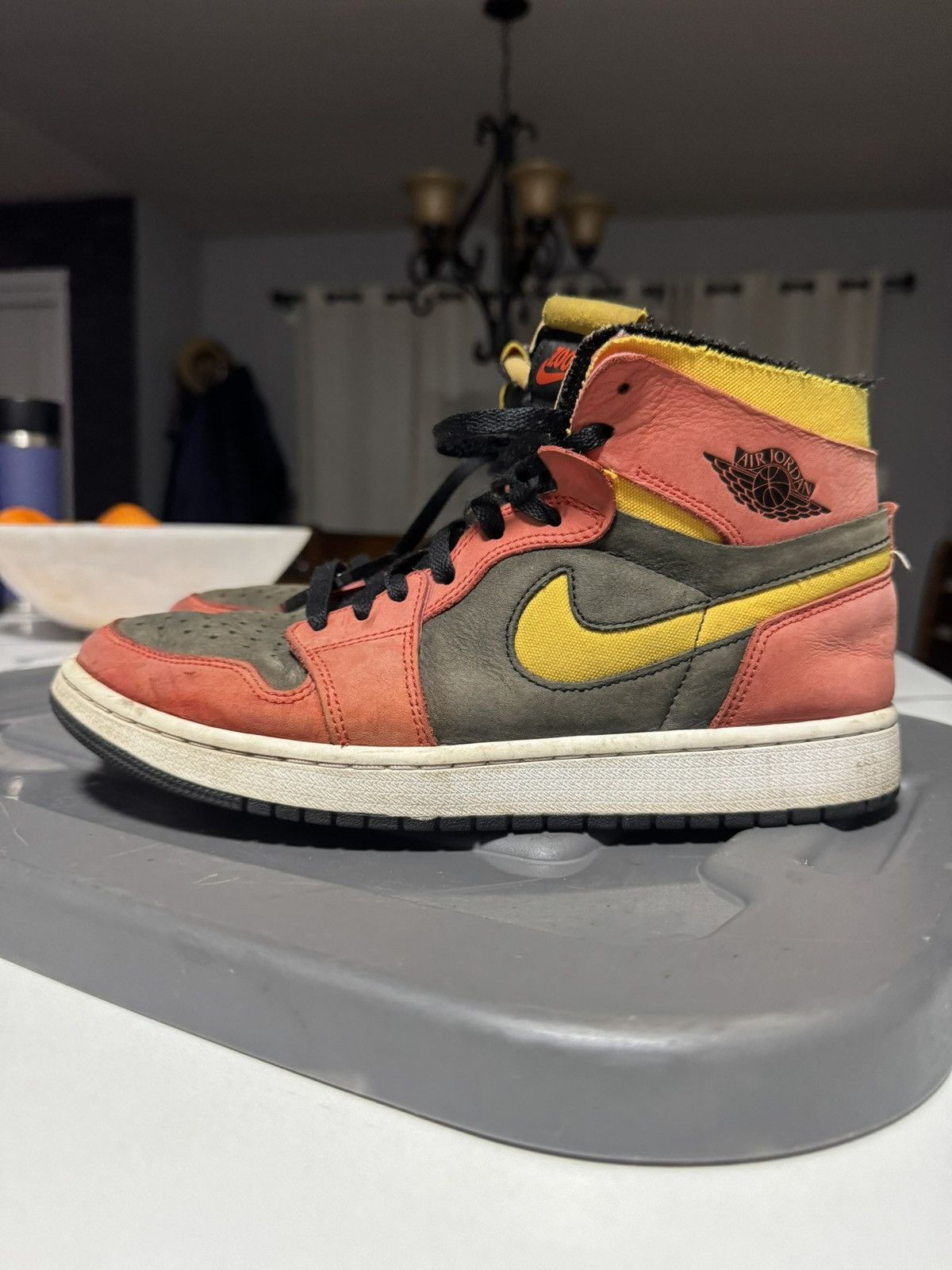 Jordan Brand Jordan 1 High Zoom CMFT Chile Red Size US 9.5 / EU 42-43 - 2 Thumbnail
