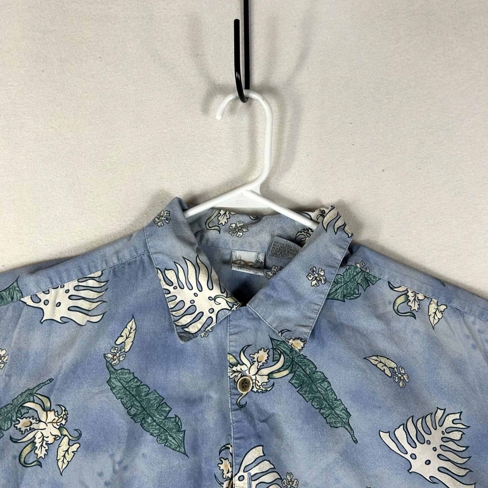 Vintage OP Sport Short Sleeve Hawaiian Shirt Mens XL Travel Blue Abstract Floral Relaxed Size US XL / EU 56 / 4 - 2 Thumbnail