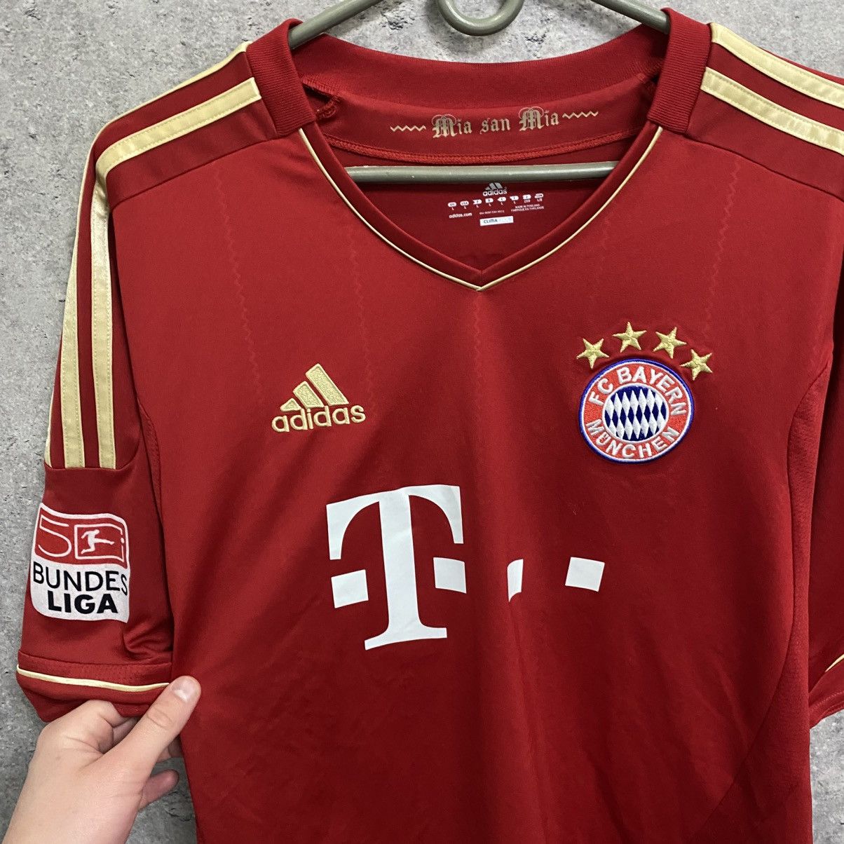 Adidas Vintage Bayern Munich Jersey 2012/13 Shirt #27 David Alaba Size US L / EU 52-54 / 3 - 9 Thumbnail