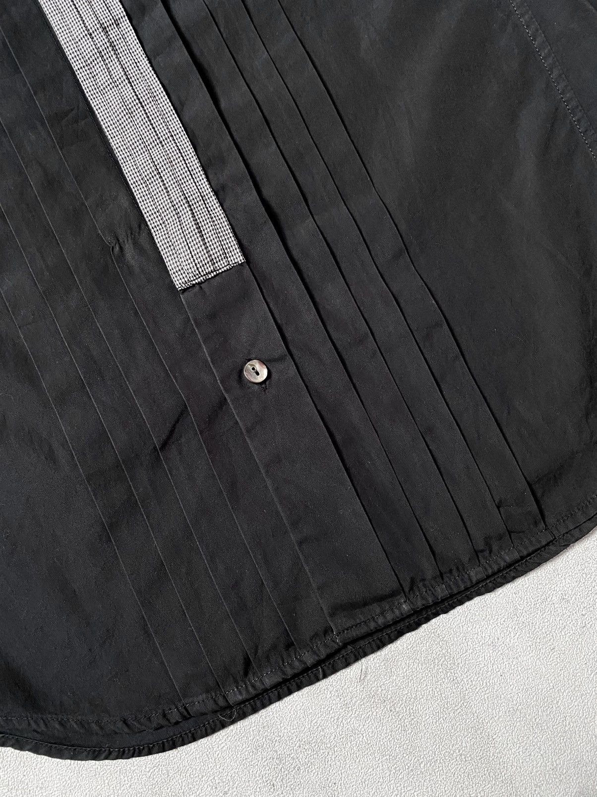 Katharine Hamnett London Vintage Katharine Hamnett London Pleated Shirt Button Size US M / EU 48-50 / 2 - 7 Thumbnail