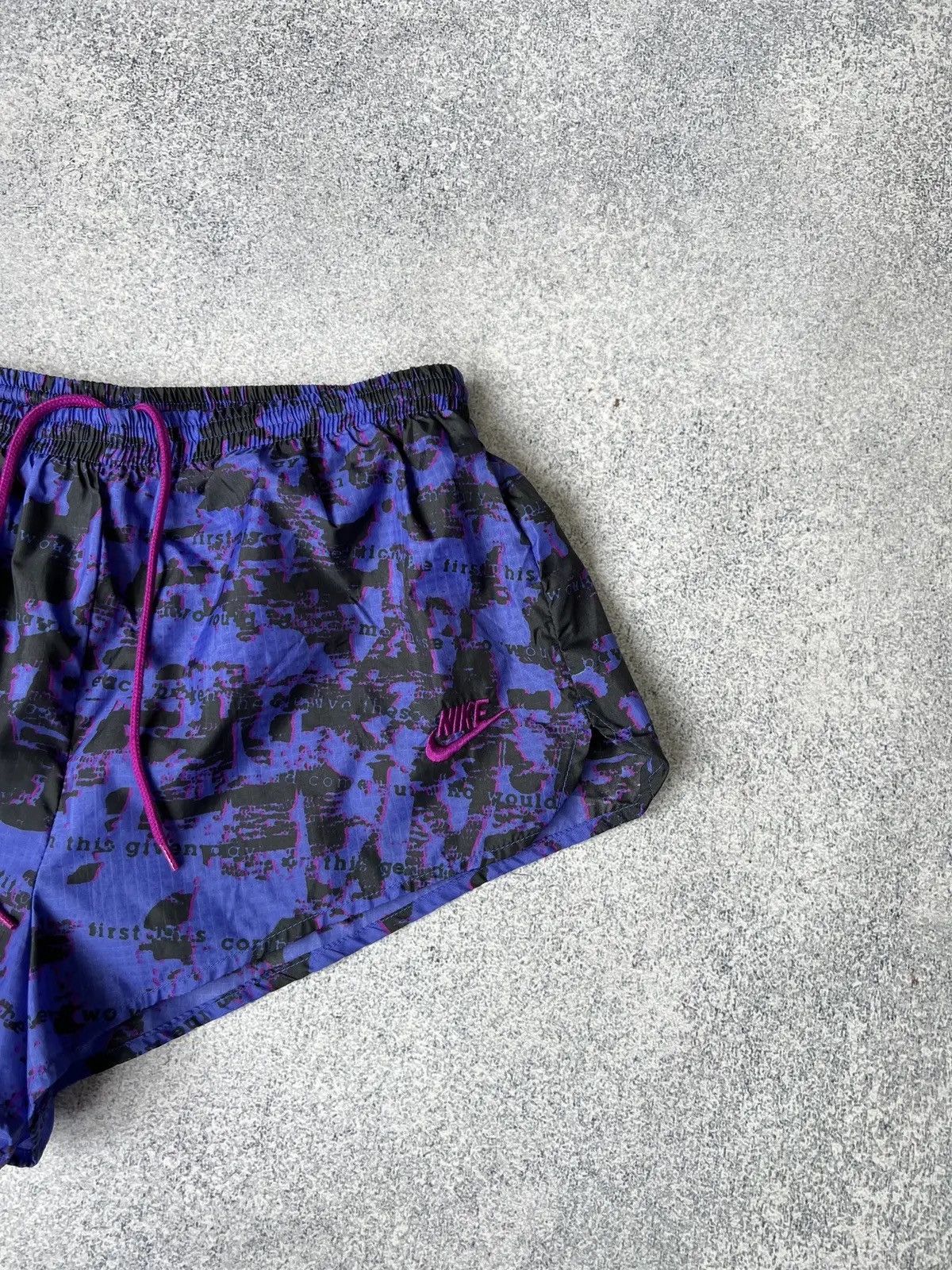 Nike × Vintage Vintage Nike World 90s running shorts Size US 32 / EU 48 - 2 Thumbnail