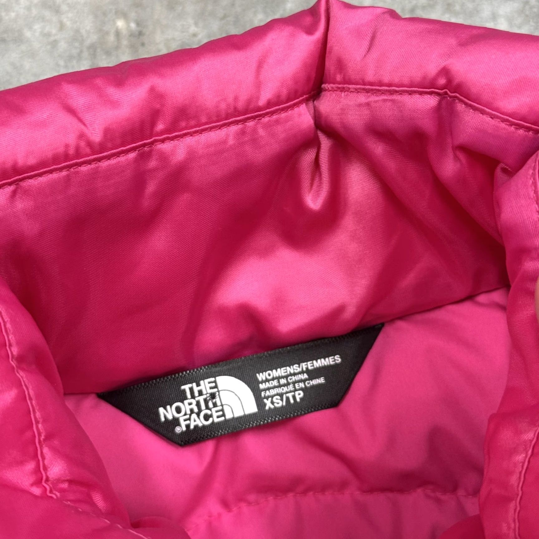 The North Face The North Face Vest Womens XS Pink 550 Down Quilted Puffer Insulated Outdoor Vest Womens XS Pink Quilted Down Insulated Puffer Outdoor Size XS / US 0-2 / IT 36-38 - 4 Thumbnail