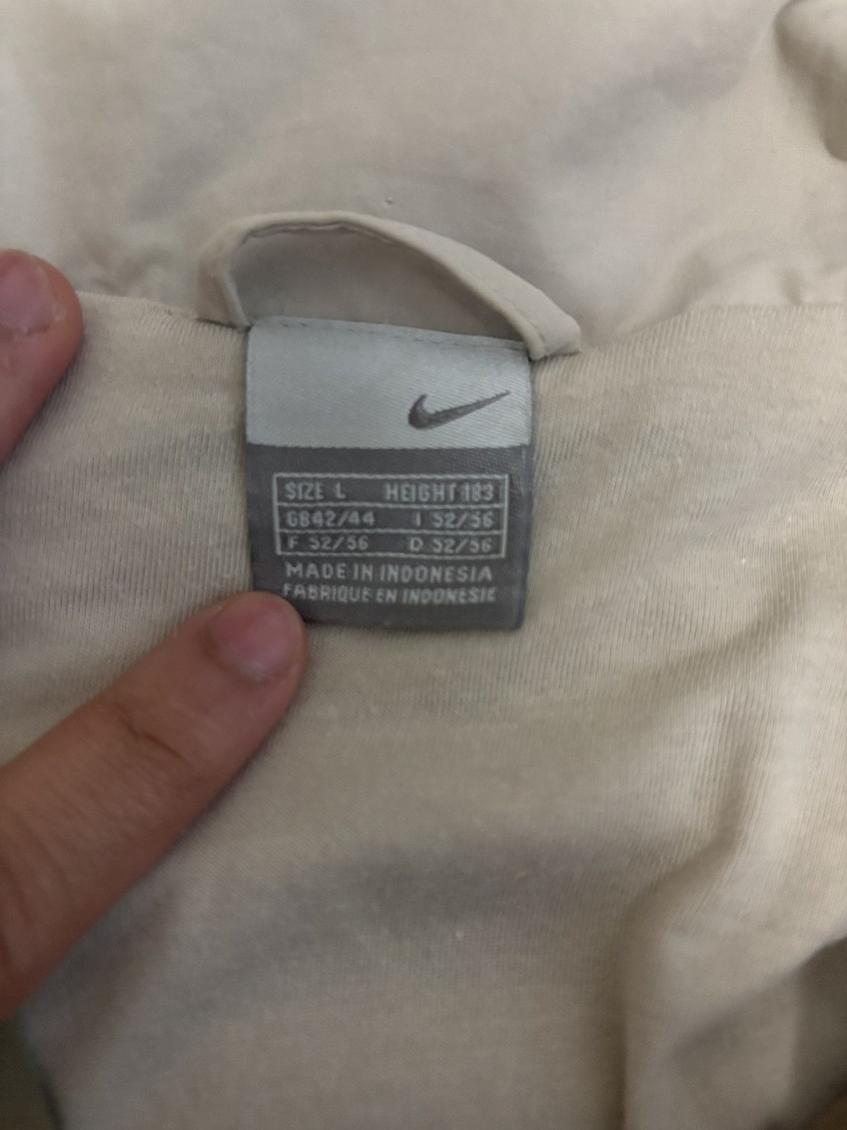 Nike Nike | Vintage | 2000s | Beige | Size: L Size US L / EU 52-54 / 3 - 4 Thumbnail