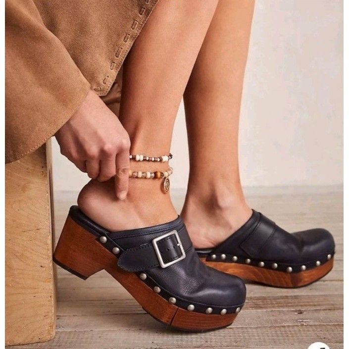 Free People Free People Culver City Clog Black Leather Studs EU 40 US 10 Size US 10 / IT 40 - 2 Thumbnail