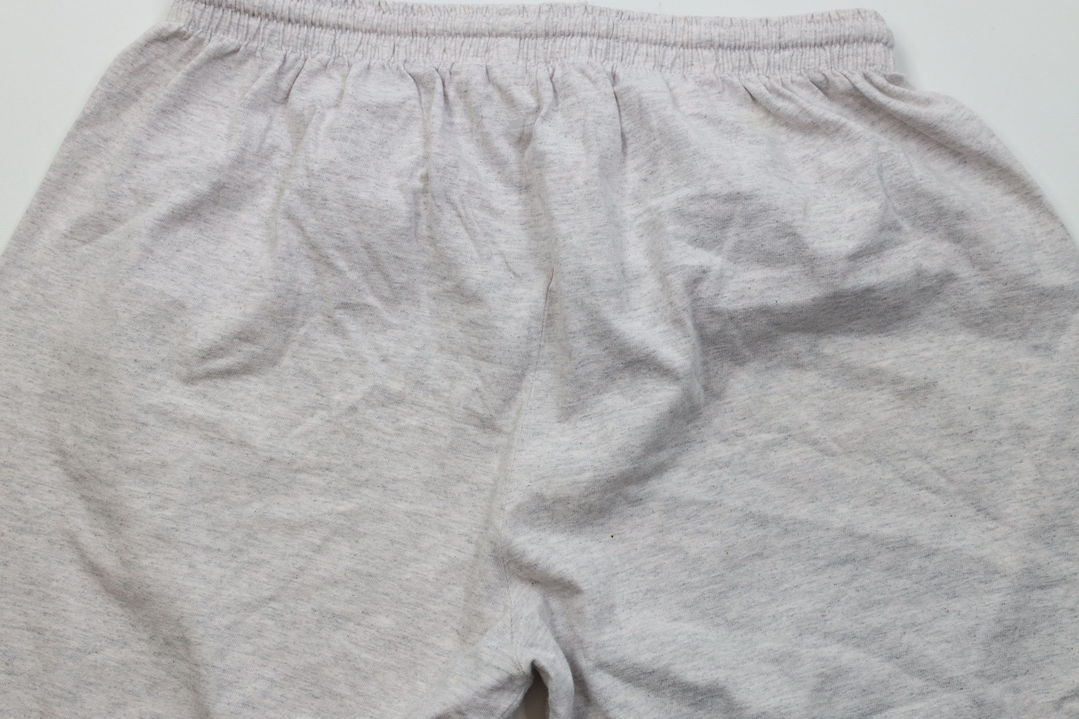 Vintage Vintage 90s Above Knee University of Toledo Shorts Gray USA Size US 34 / EU 50 - 12 Thumbnail