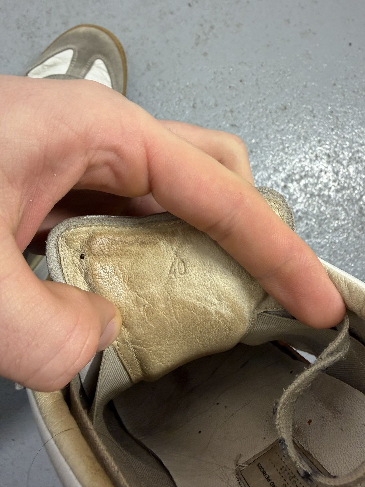 Maison Margiela Maison Margiela Gat Replica Leather Sneakers Size US 10 / IT 40 - 13 Thumbnail