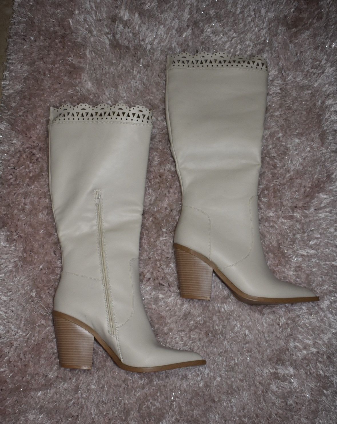 Other NEW Michele Eyelet White Heeled Pointed Toe Boots Size 10 Size US 10 / IT 40 - 2 Thumbnail