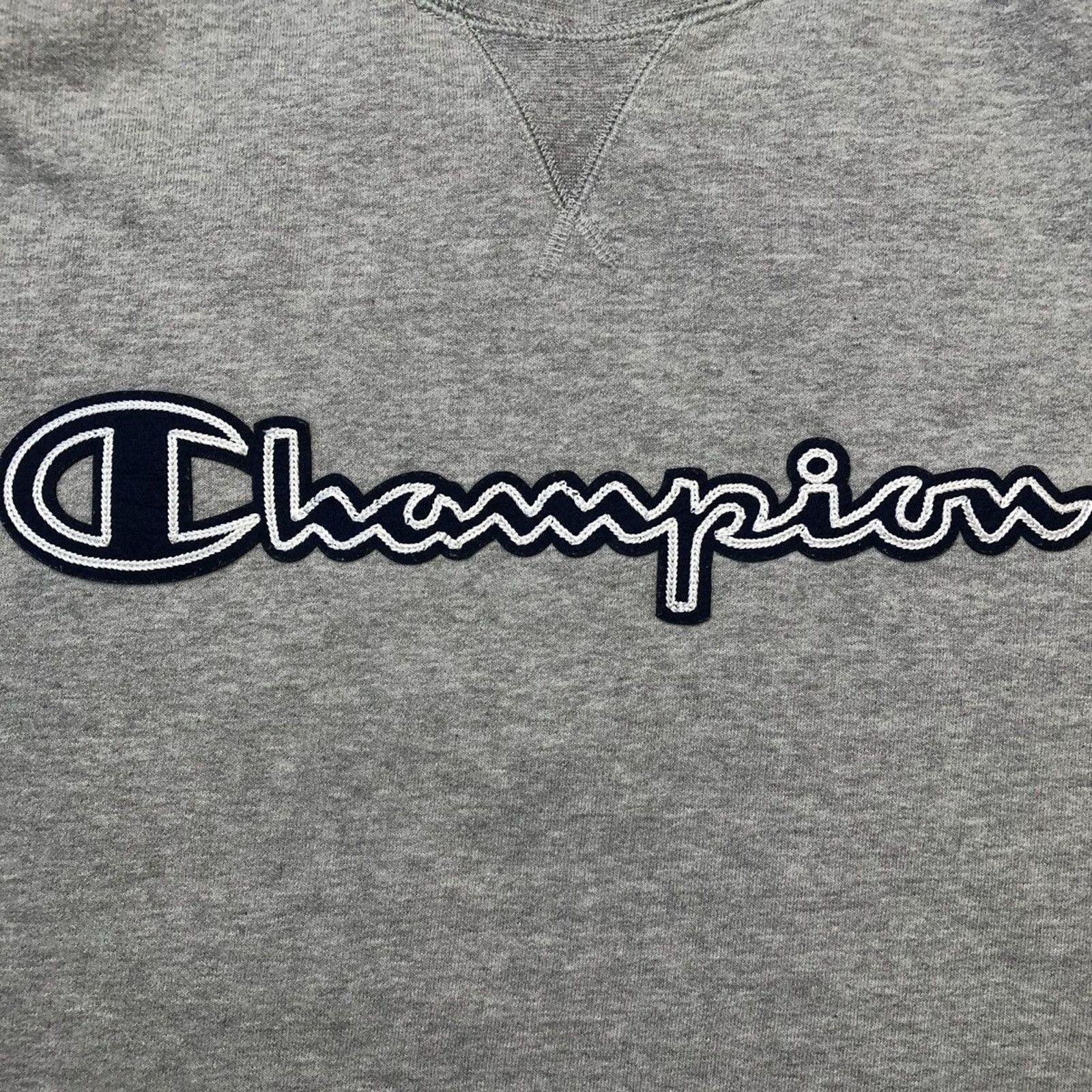 Champion × Vintage Champion Sweatshirt 2XL Script Authentic Athletic Pullover Size US XXL / EU 58 / 5 - 2 Thumbnail