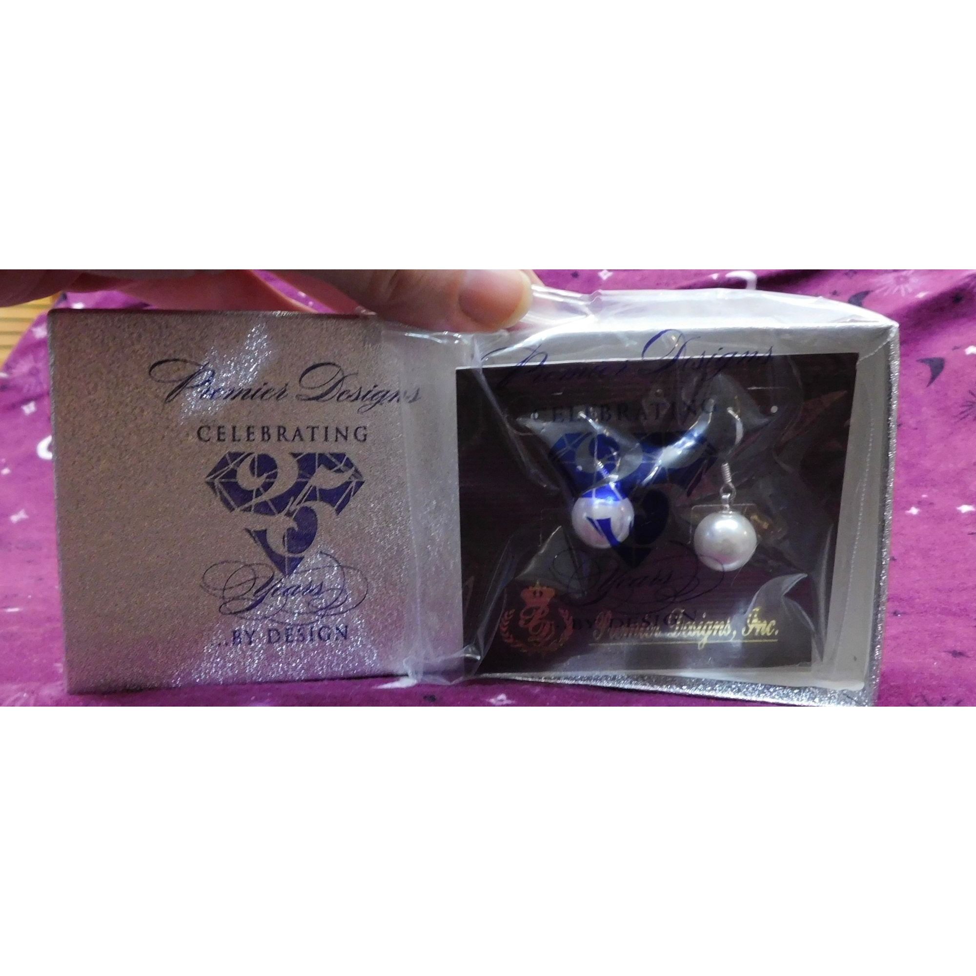 Other Premier Designs 25th Anniversary Pearl Earrings Size ONE SIZE - 2 Thumbnail
