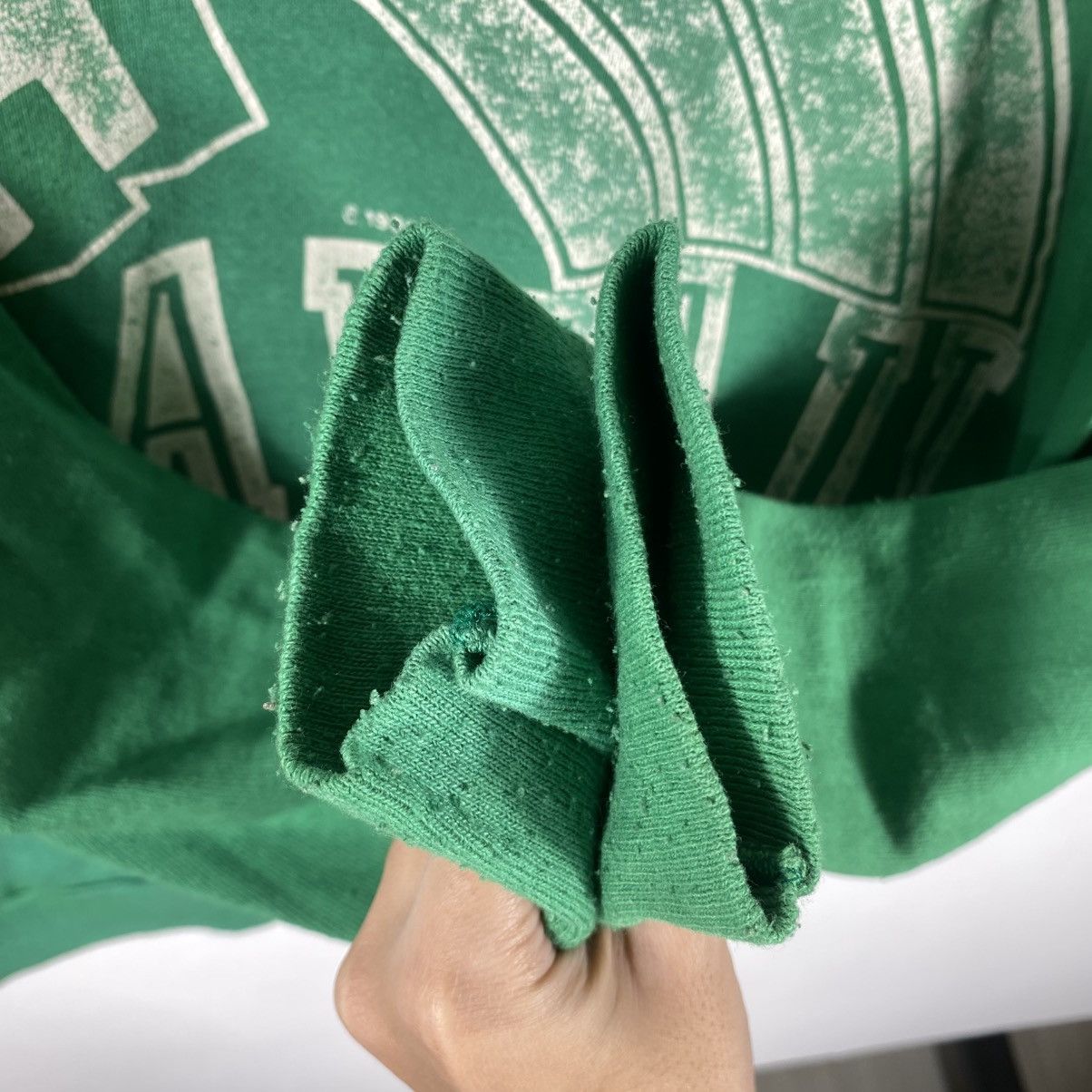 Logo 7 Vintage 80's UNIVERSITY Of HAWAII Faded Logo 7 Sweatshirt Size US L / EU 52-54 / 3 - 3 Thumbnail
