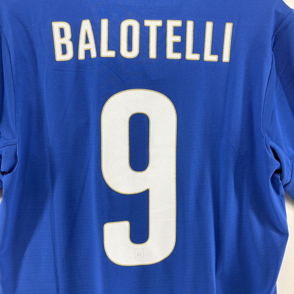 Puma Balotelli Italy 2014 Home Puma Soccer Football Jersey Kit Size US M / EU 48-50 / 2 - 7 Thumbnail