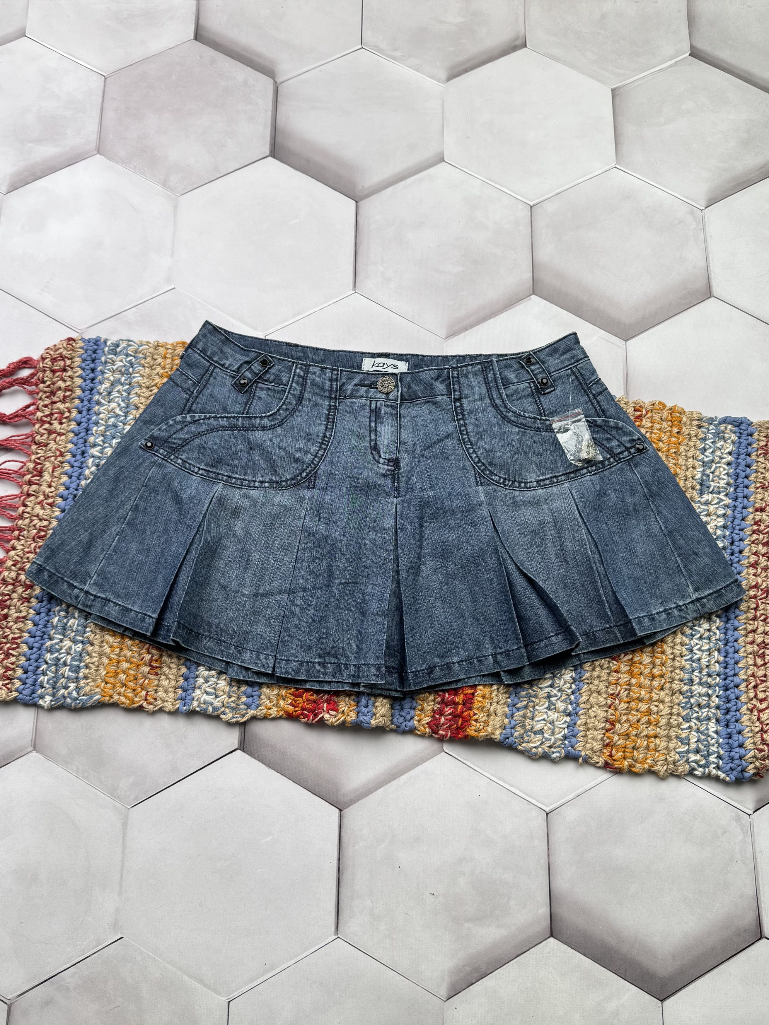 Vintage Vintage Flare Mini Skirt Size 32" / US 10 / IT 46 - 1 Thumbnail