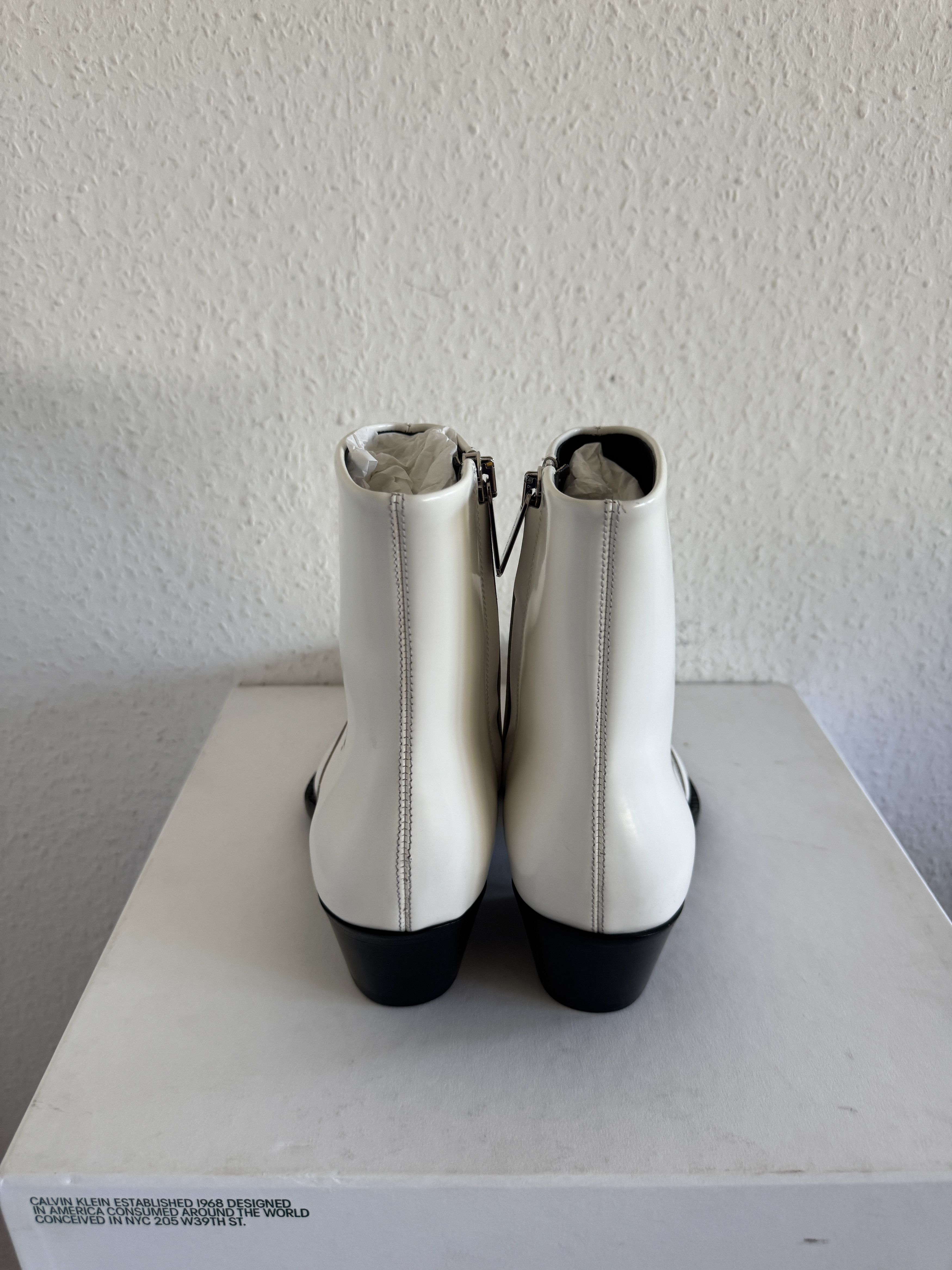 Calvin Klein 205W39NYC White Spazzolato Leather Boots Size US 7 / EU 40 - 12 Thumbnail