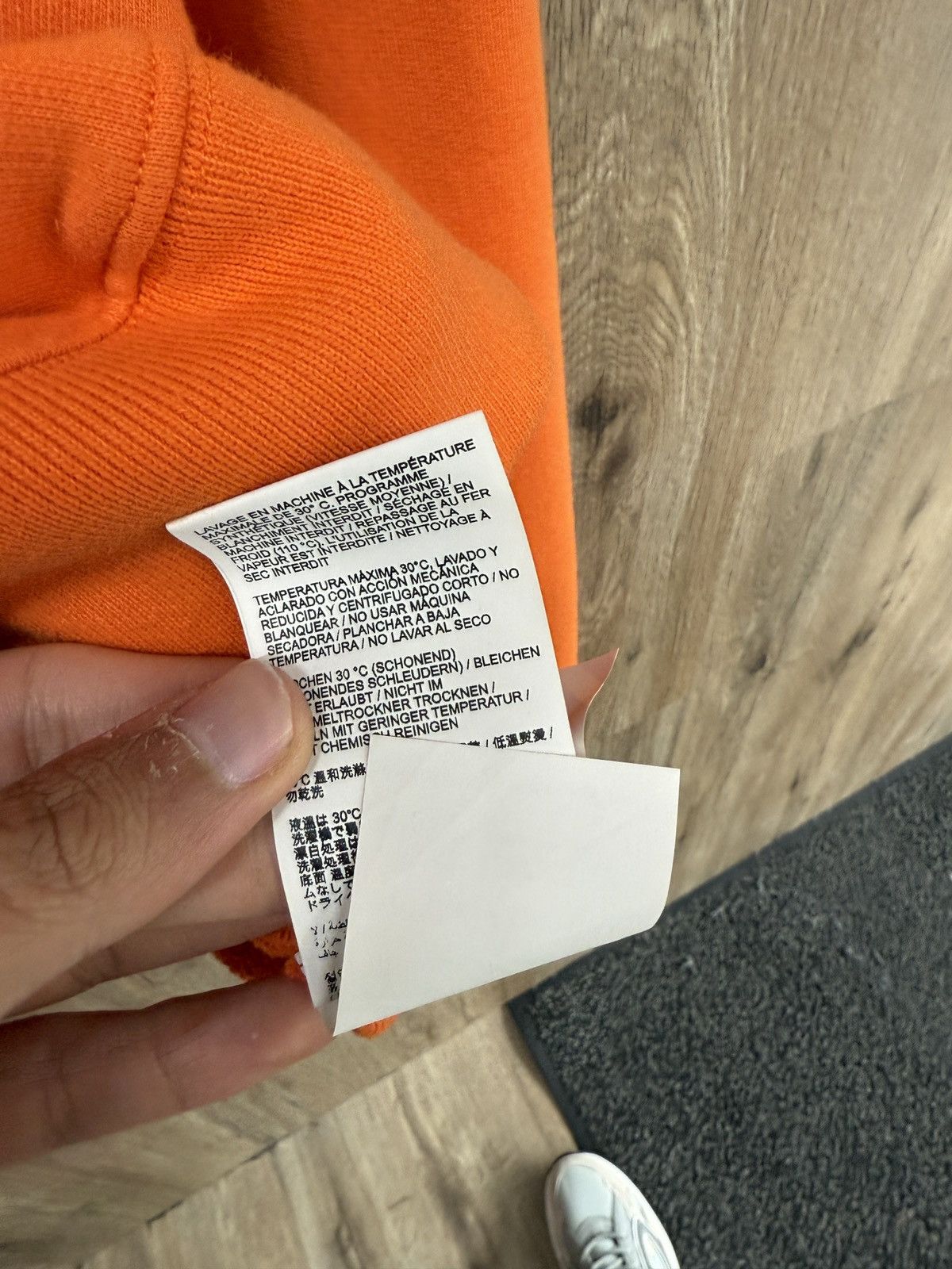 Off-White Off White Orange Crewneck Size US L / EU 52-54 / 3 - 8 Thumbnail