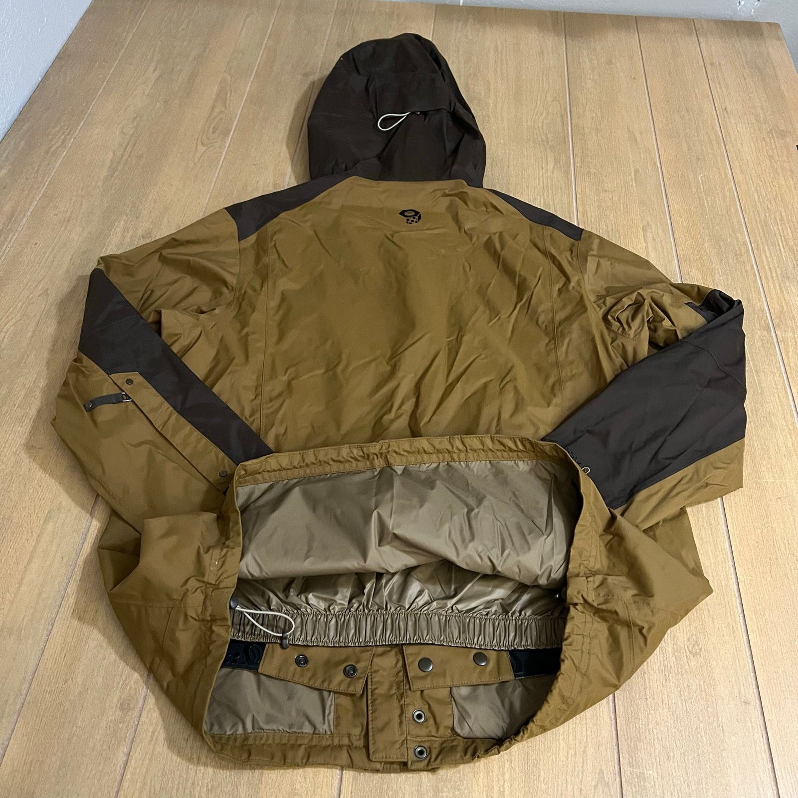 Mountain Hardwear Mountain Hardwear Dry Q Jacket Mens Sz M Brown Hooded ski Size US M / EU 48-50 / 2 - 9 Thumbnail