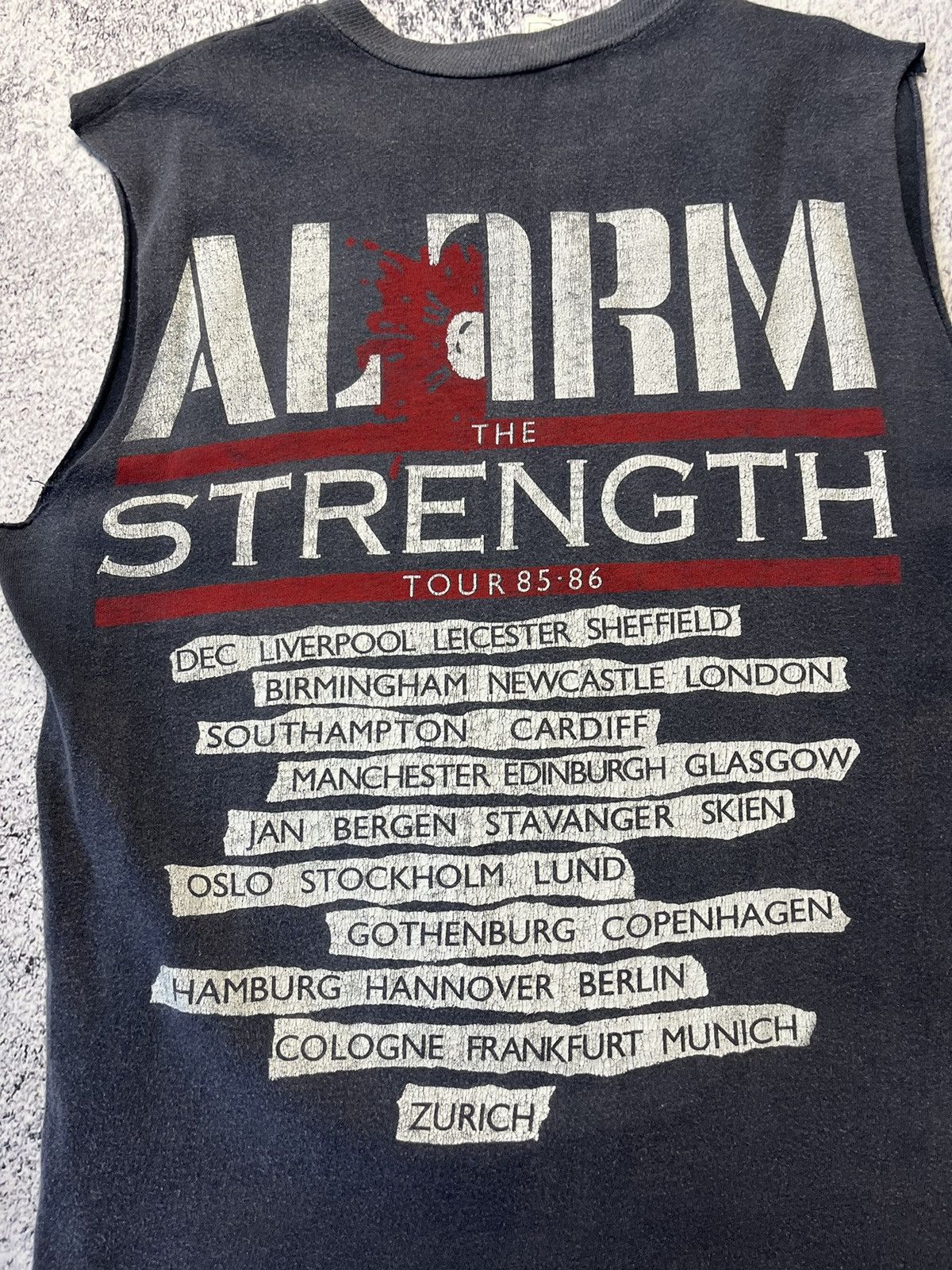Band Tees RARE Vintage 1986 Alarm Spirit Of '86 In USA Band Tour Shirt Size US S / EU 44-46 / 1 - 18 Thumbnail