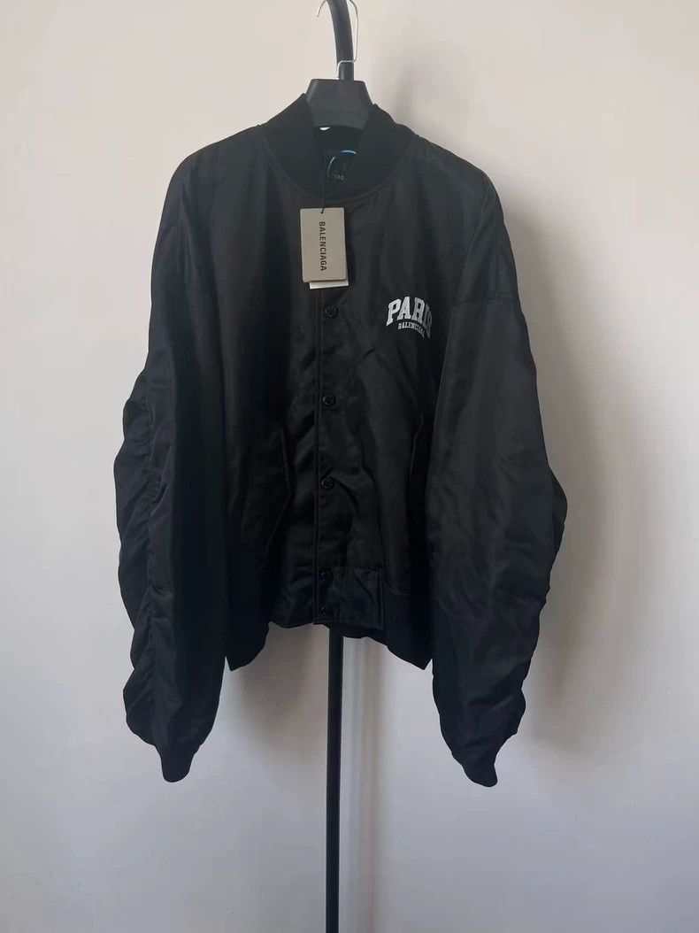 Balenciaga Balenciaga Letter Printed Baseball Collar Single Breasted Size XS / US 0-2 / IT 36-38 - 1 Thumbnail
