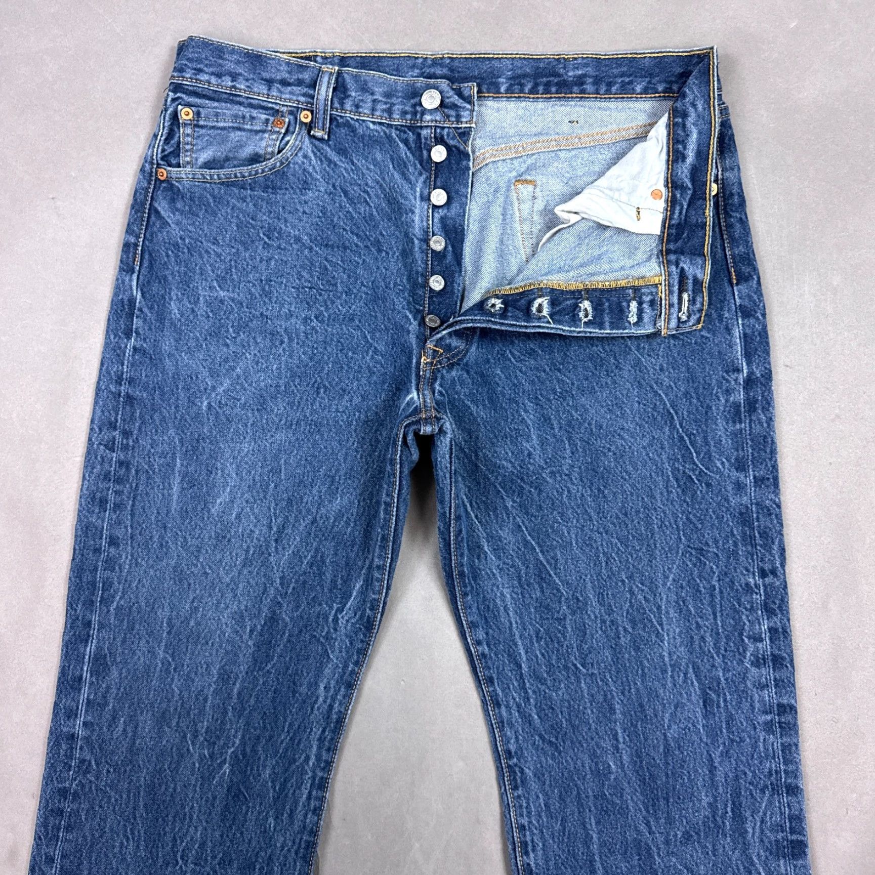 Levi's Levi's 501 Jeans Mens 36x28 Blue Denim Button Fly Straight Pockets Vintage No (Tag38x30) Size US 38 / EU 54 - 2 Thumbnail