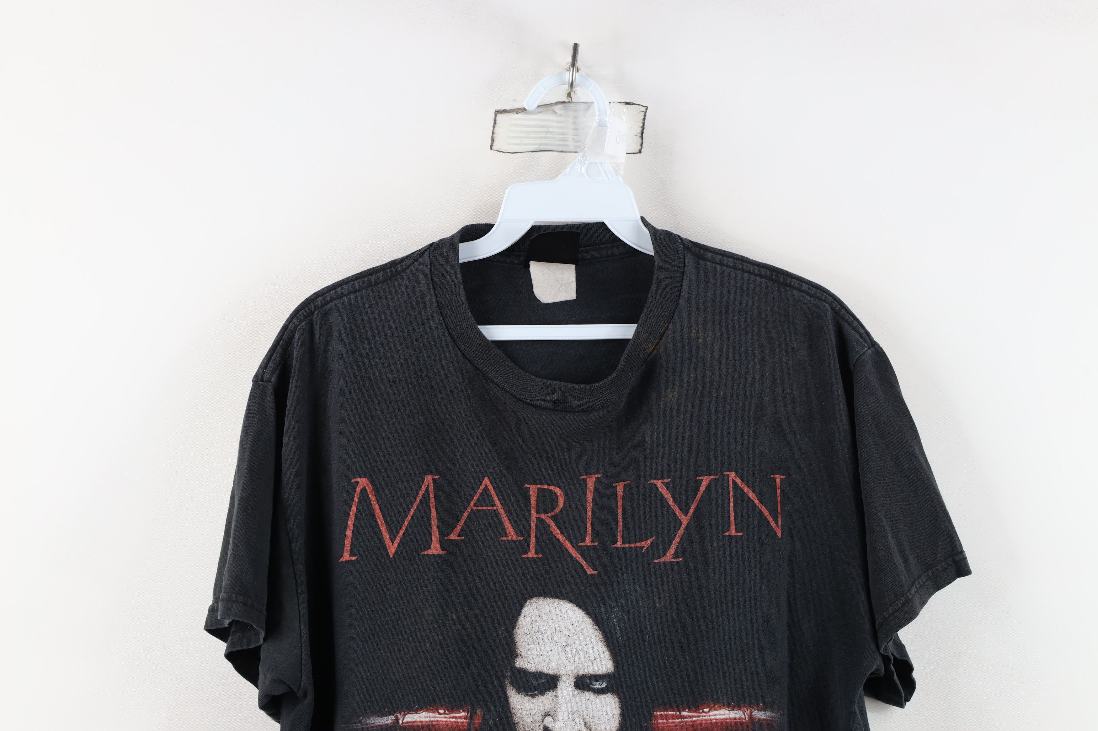 Vintage Vintage Y2K 2007 Me Drink Me Marilyn Manson Band T-Shirt Size M / US 6-8 / IT 42-44 - 2 Thumbnail