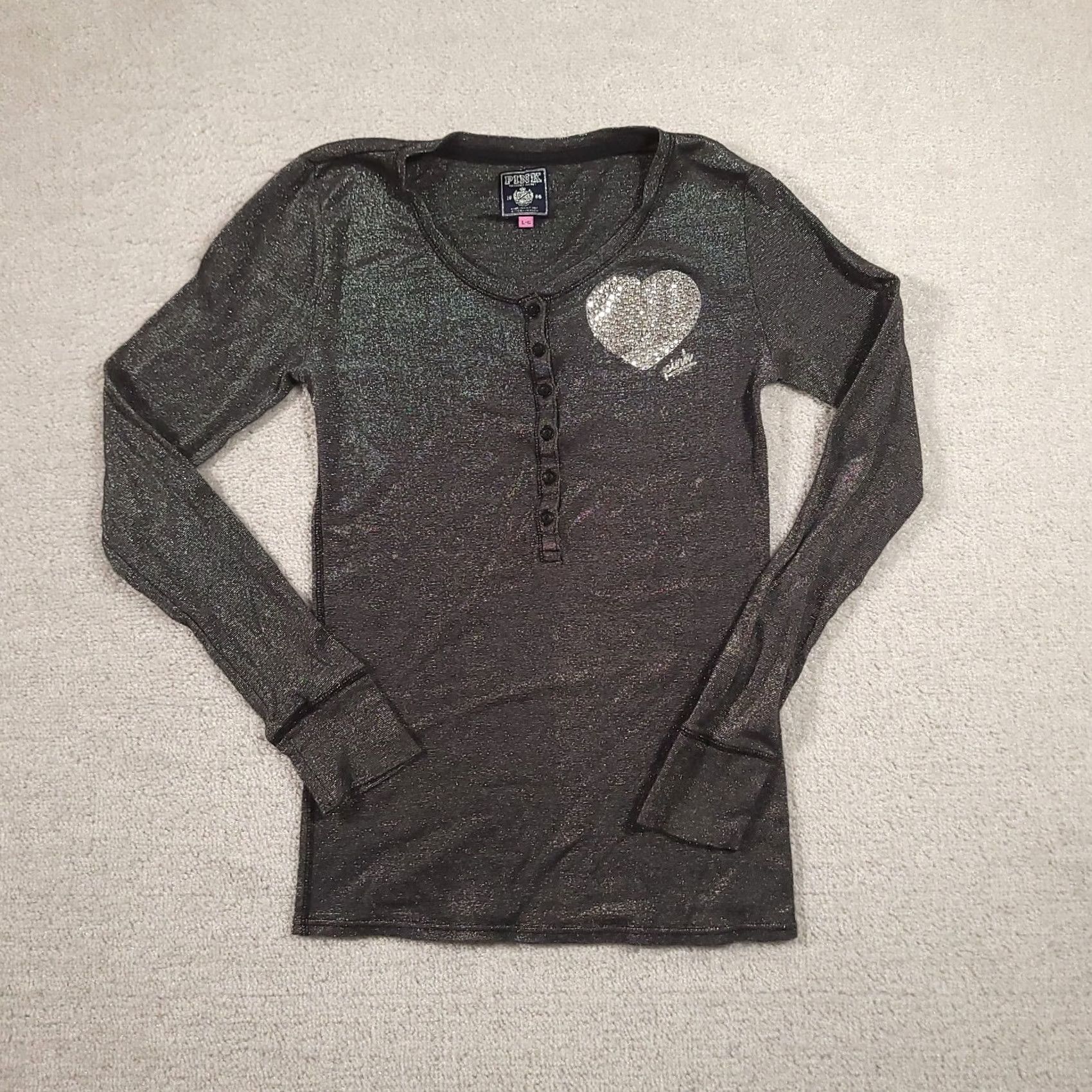 Victoria's Secret VINTAGE Victoria's Secret Pink Henley Womens L Black Heart Rhinestone Shirt Y2K Size L / US 10 / IT 46 - 2 Thumbnail