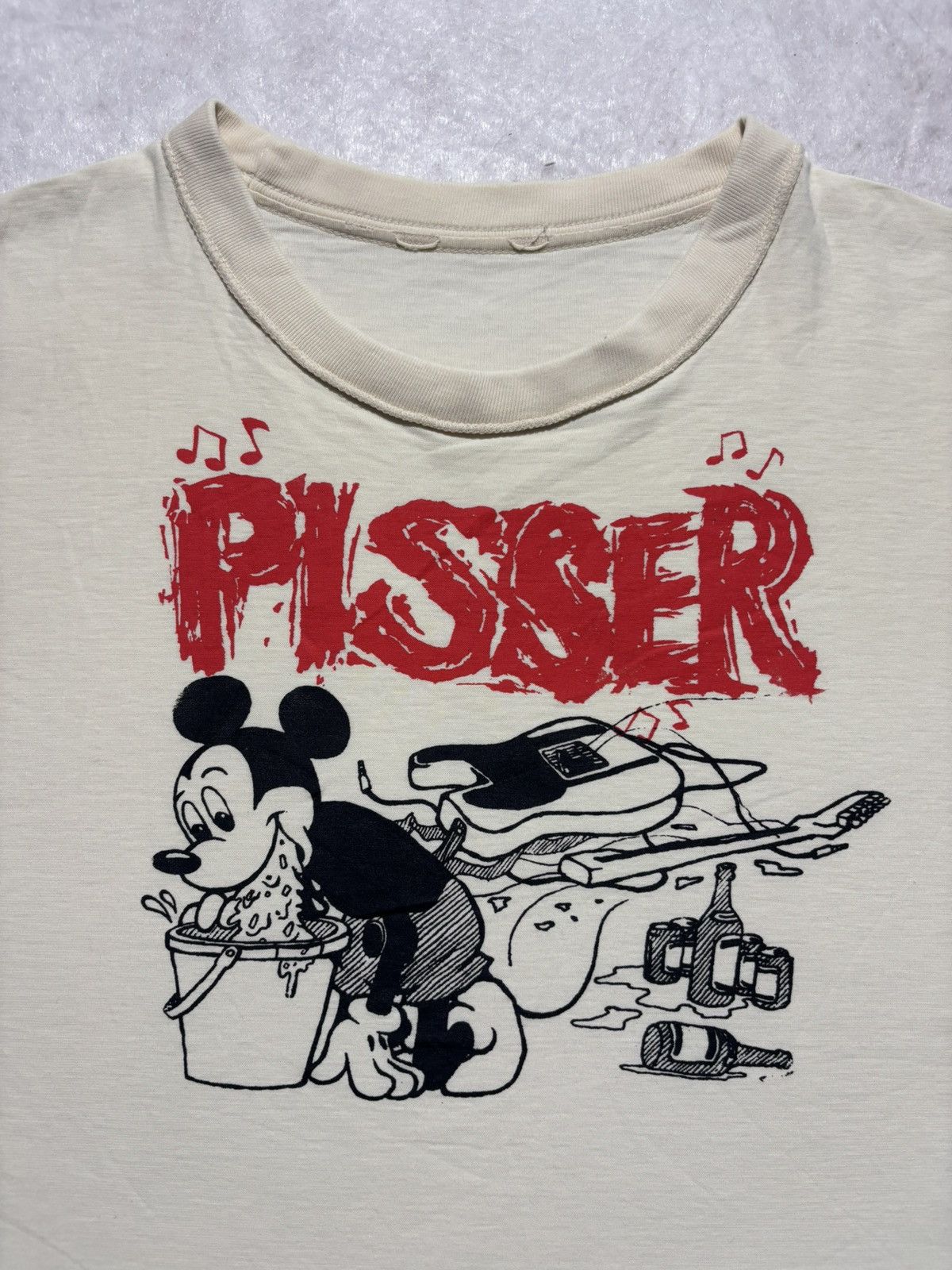 Disney Vintage Mickey Pisser Punk Tshirt Size US M / EU 48-50 / 2 - 2 Thumbnail