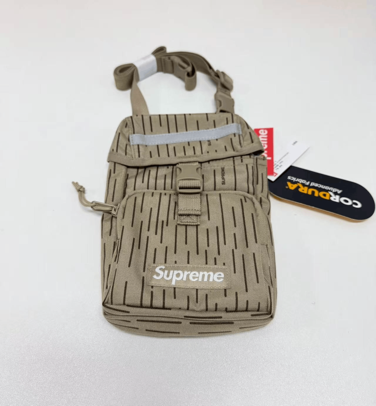 Supreme Supreme Camera Crossbody Bag Size ONE SIZE - 1 Thumbnail