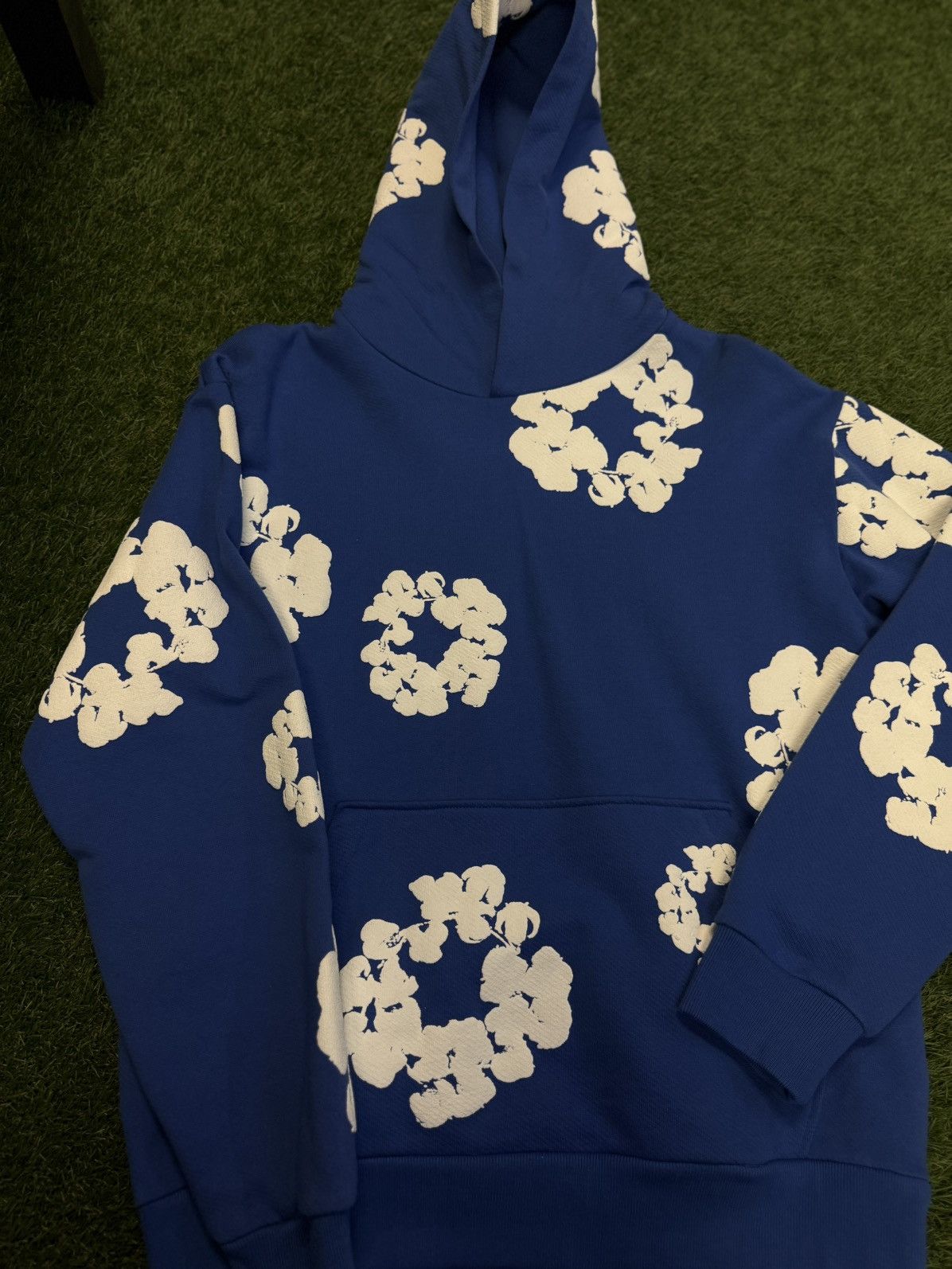 DENIM TEARS Denim Tears Cotton Wreath Hoodie Size Small (NEW) Size US S / EU 44-46 / 1 - 4 Thumbnail