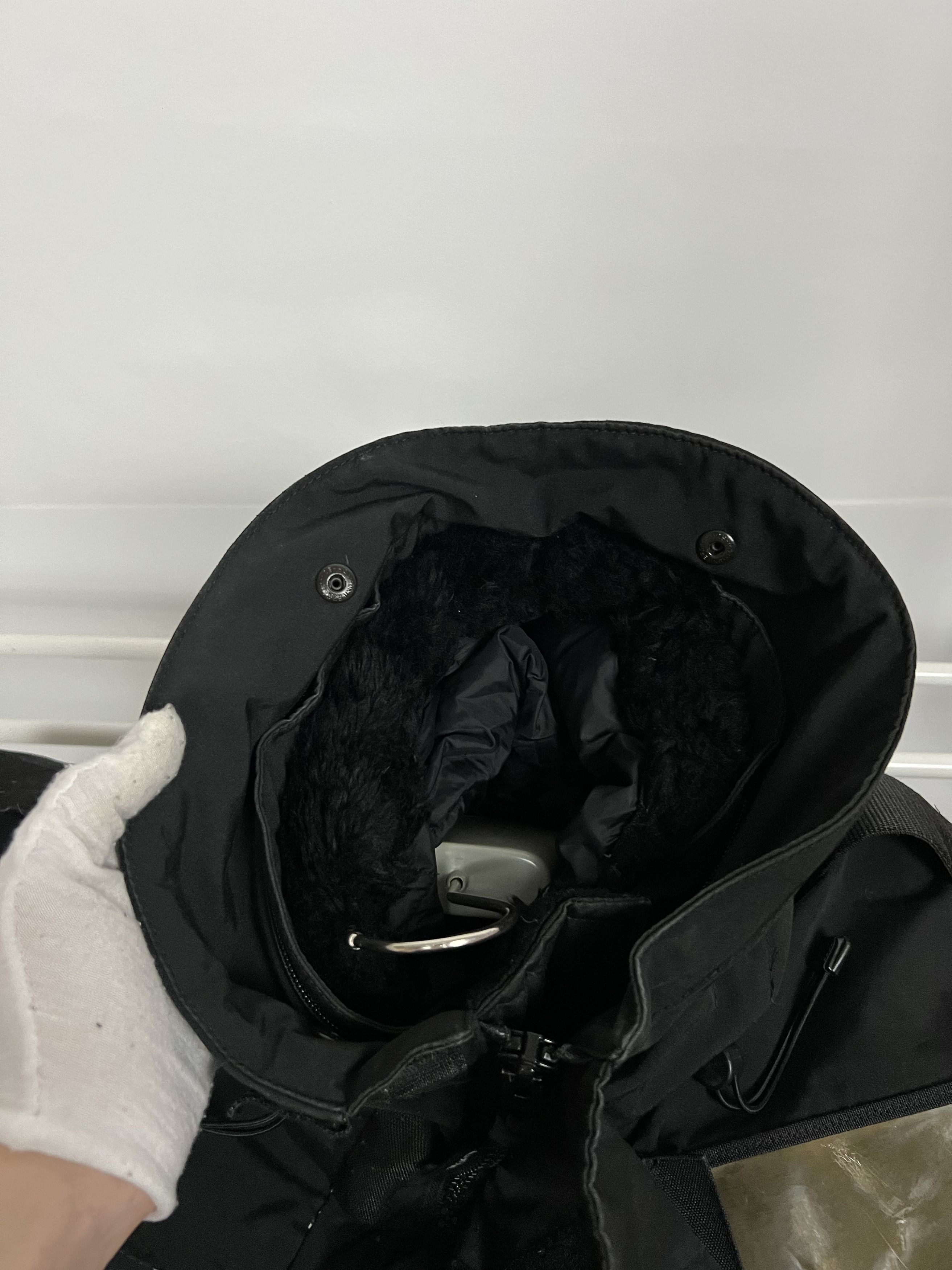 Canada Goose canada goose resolute puffer parka size L luxury Size US L / EU 52-54 / 3 - 9 Thumbnail