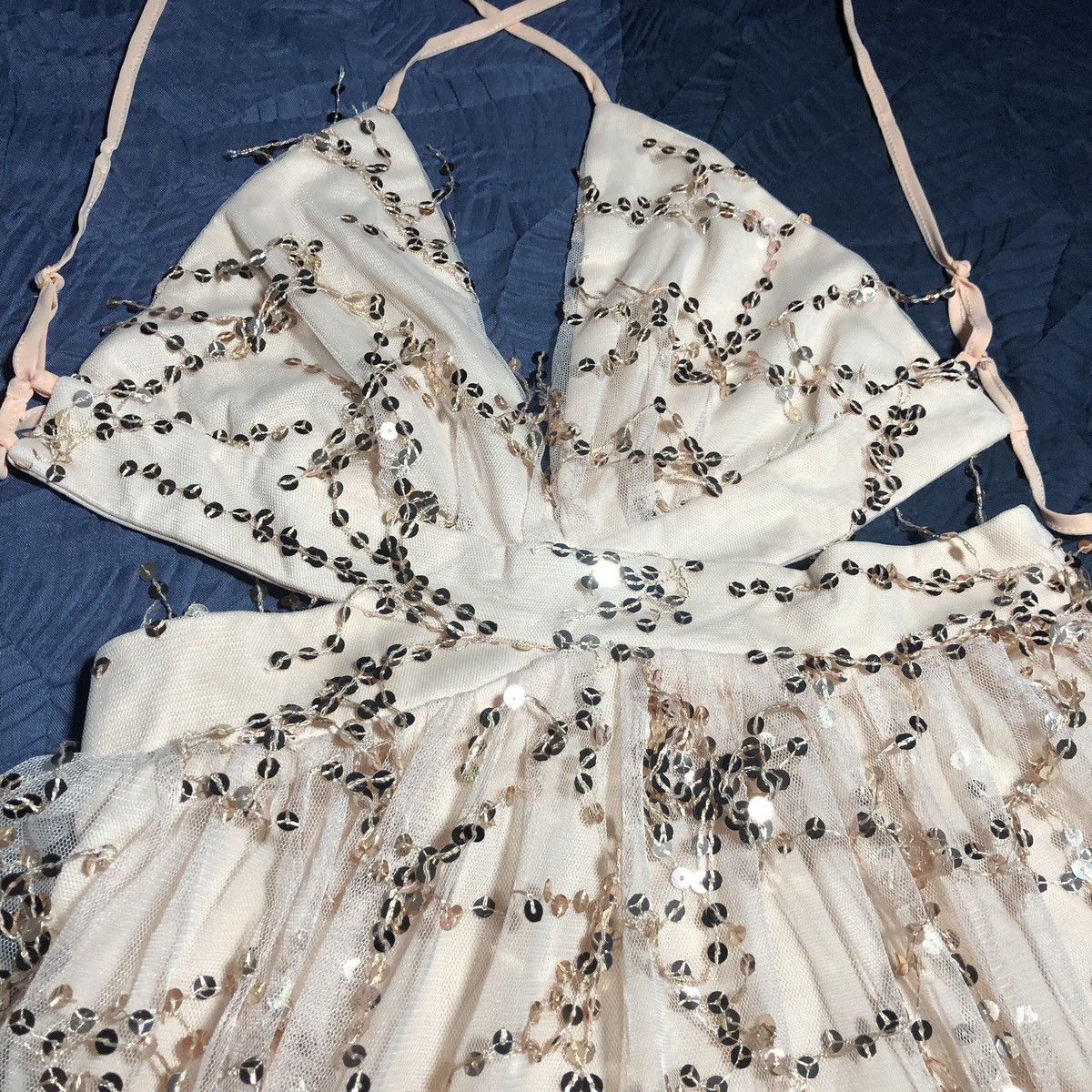 Other 🎊Spaghetti Strap Champagne Sequin Maxi Dress Size S / US 4 / IT 40 - 7 Thumbnail