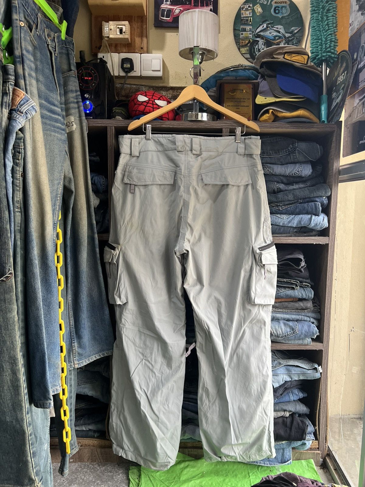Japanese Brand 🔥Wyvern Brand Multipockets Ski Pant Size US 39 - 3 Thumbnail