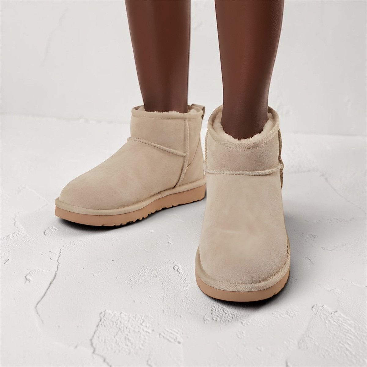 Other Cushionaire Women’s Beige Hip-2 Short Shearling Boots Sz 8.5 Size US 8.5 / IT 38.5 - 4 Thumbnail