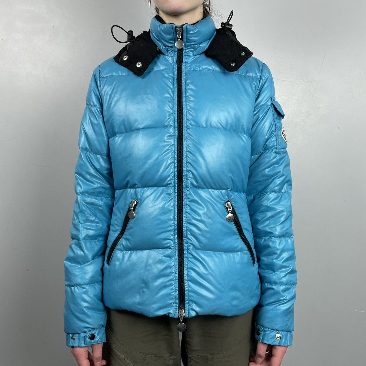 Moncler Vintage Moncler Puffer Jacket big patch Logo size 1 Size S / US 4 / IT 40 - 5 Thumbnail