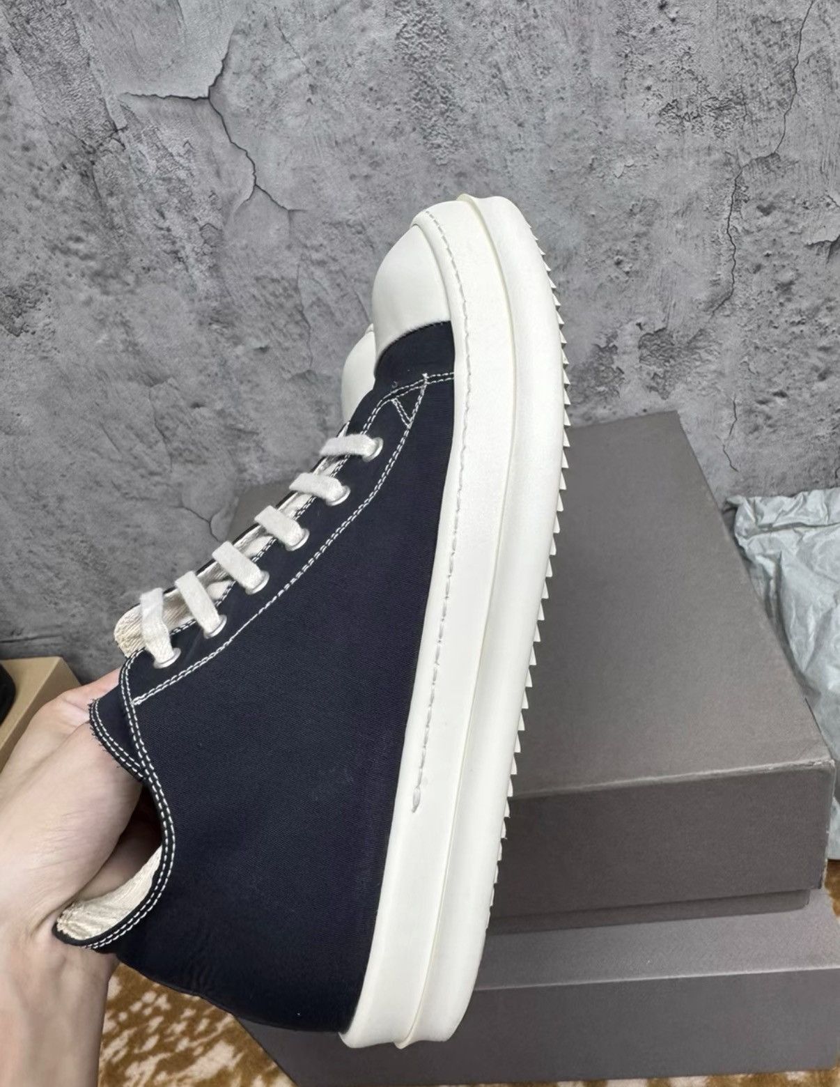 Rick Owens Rick Owens DRKSHDW Low Top Sneakers K37 Size US 8 / EU 41 - 2 Thumbnail