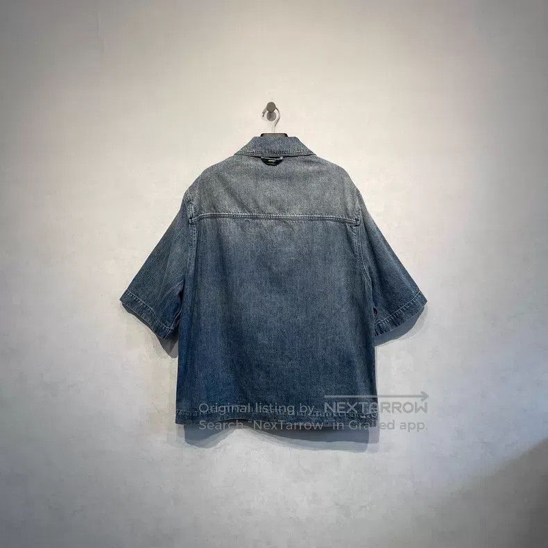 Louis Vuitton Louis Vuitton size 5l Blue Lumbering Denim Short Sleeve Shi Size US M / EU 48-50 / 2 - 2 Thumbnail
