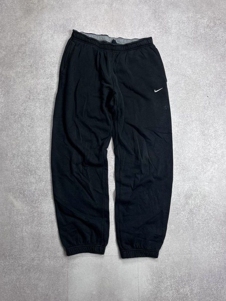 Nike Vintage Nike Swoosh Baggy Y2K Sweatpants S Size US 31 - 1 Thumbnail