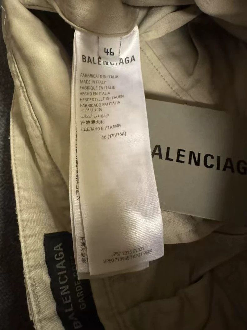 Balenciaga Balenciaga size 46 Beige, multi-pocket, worn-out and damag Size US 30 / EU 46 - 4 Thumbnail