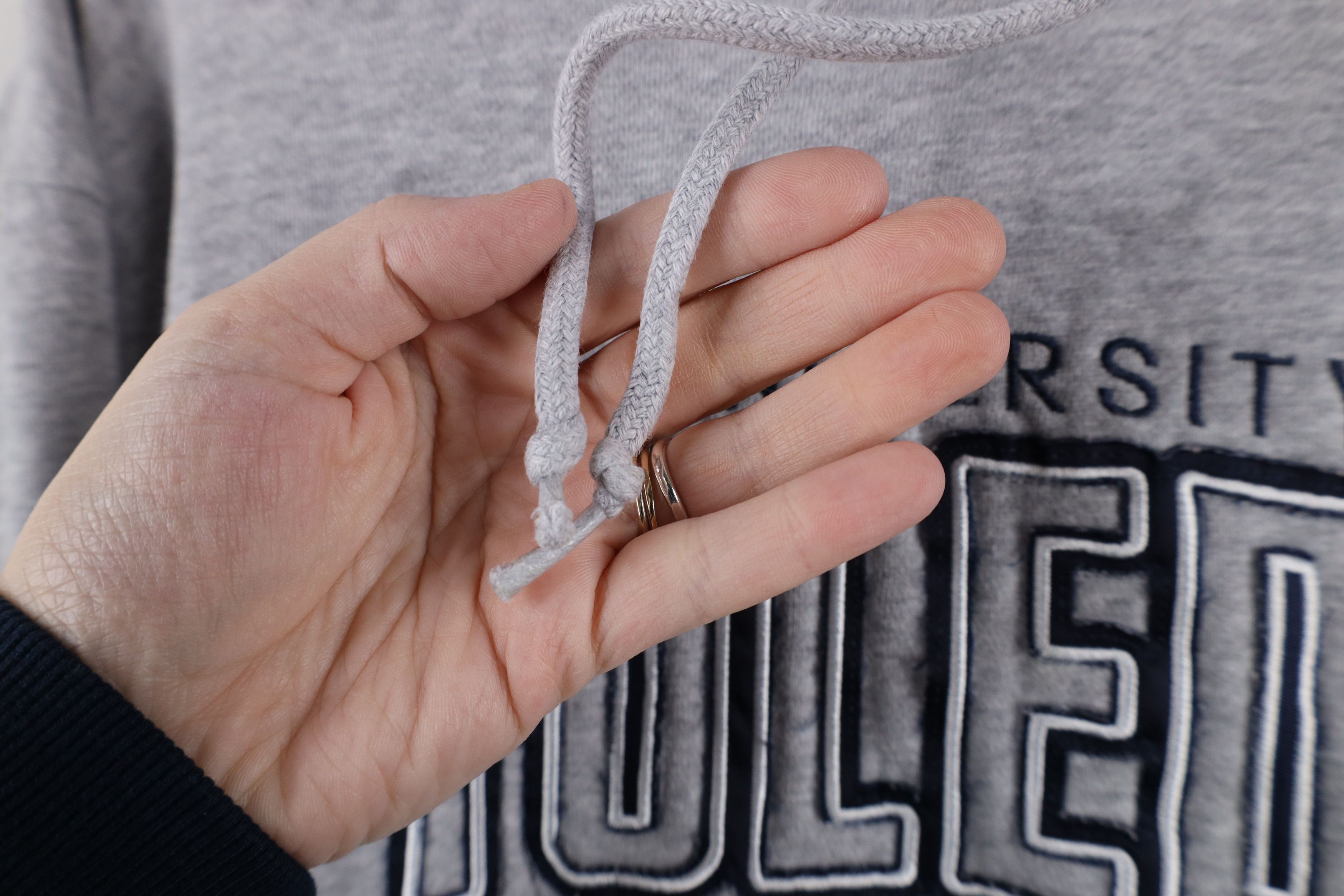 Vintage Vintage 90s University of Toledo Hoodie Sweatshirt Gray Size M / US 6-8 / IT 42-44 - 4 Thumbnail