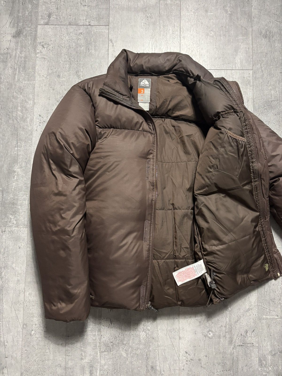 Nike ACG Vintage 2000’s Nike ACG No Sew Brown Puffer Jacket Size US L / EU 52-54 / 3 - 11 Thumbnail