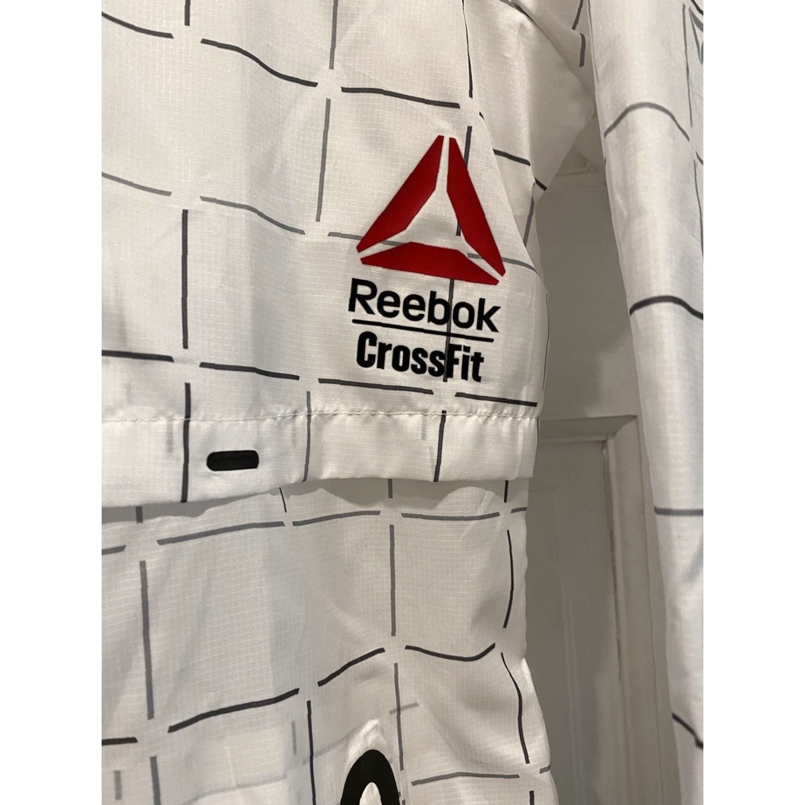 Reebok Womens Reebok CrossFit Full Zip Windbreaker Jacket M Multicolor Activewear Size M Women’s Running Workout Size M / US 6-8 / IT 42-44 - 3 Thumbnail