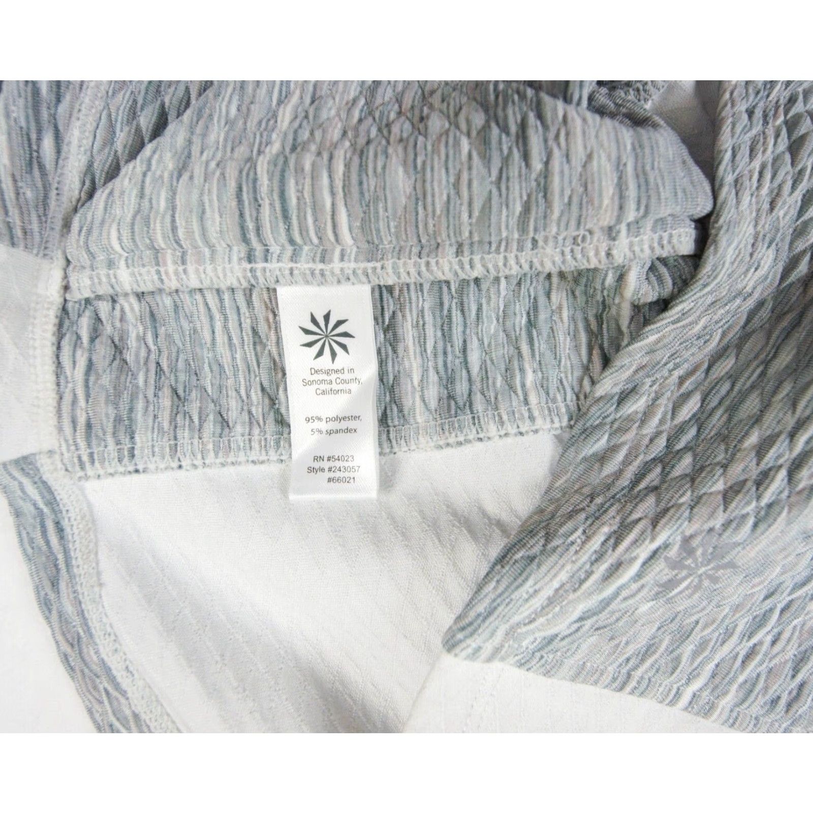 Athleta Athleta Sweater Womens Medium Gray 1/4 Zip Pullover Thumbhole Mock Neck Ladies Size M / US 6-8 / IT 42-44 - 7 Thumbnail