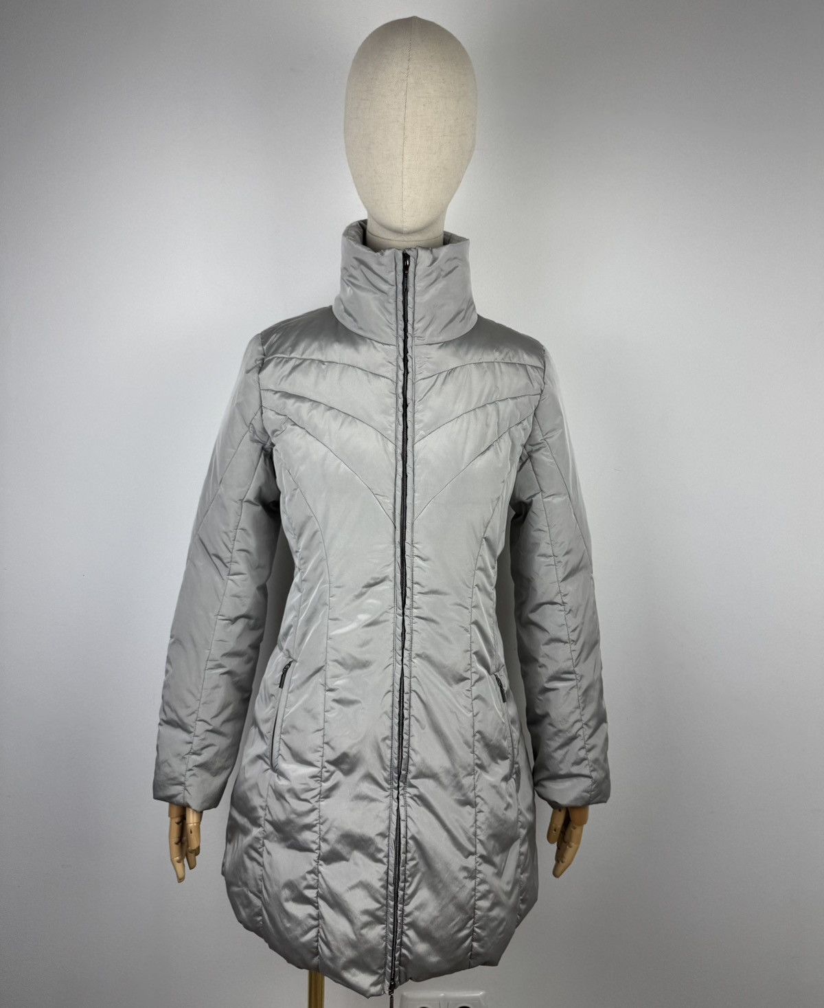 Weekend Max Mara Weekend Max Mara Long Silver Winter Jacket Size USA 10 Size L / US 10 / IT 46 - 1 Thumbnail